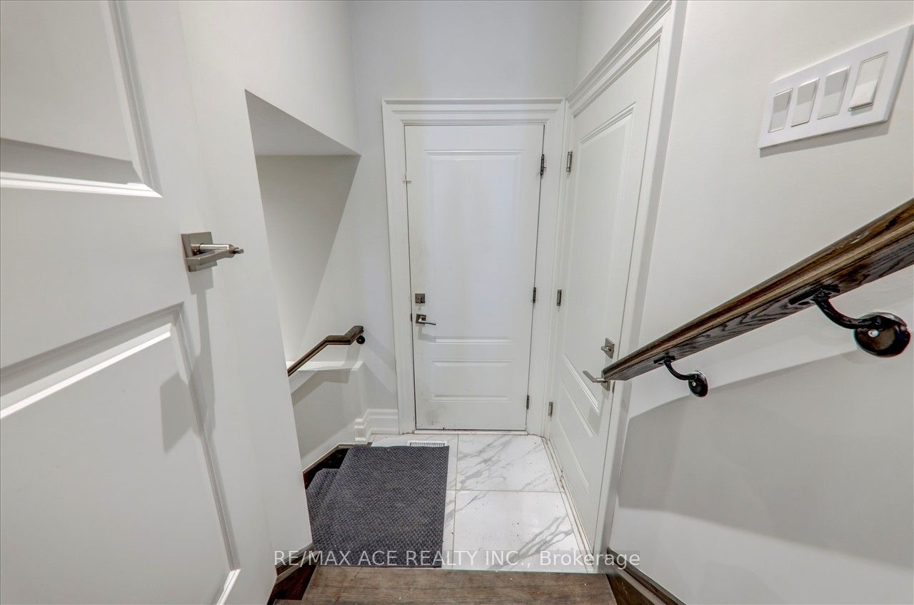 1 Battersea Crescent