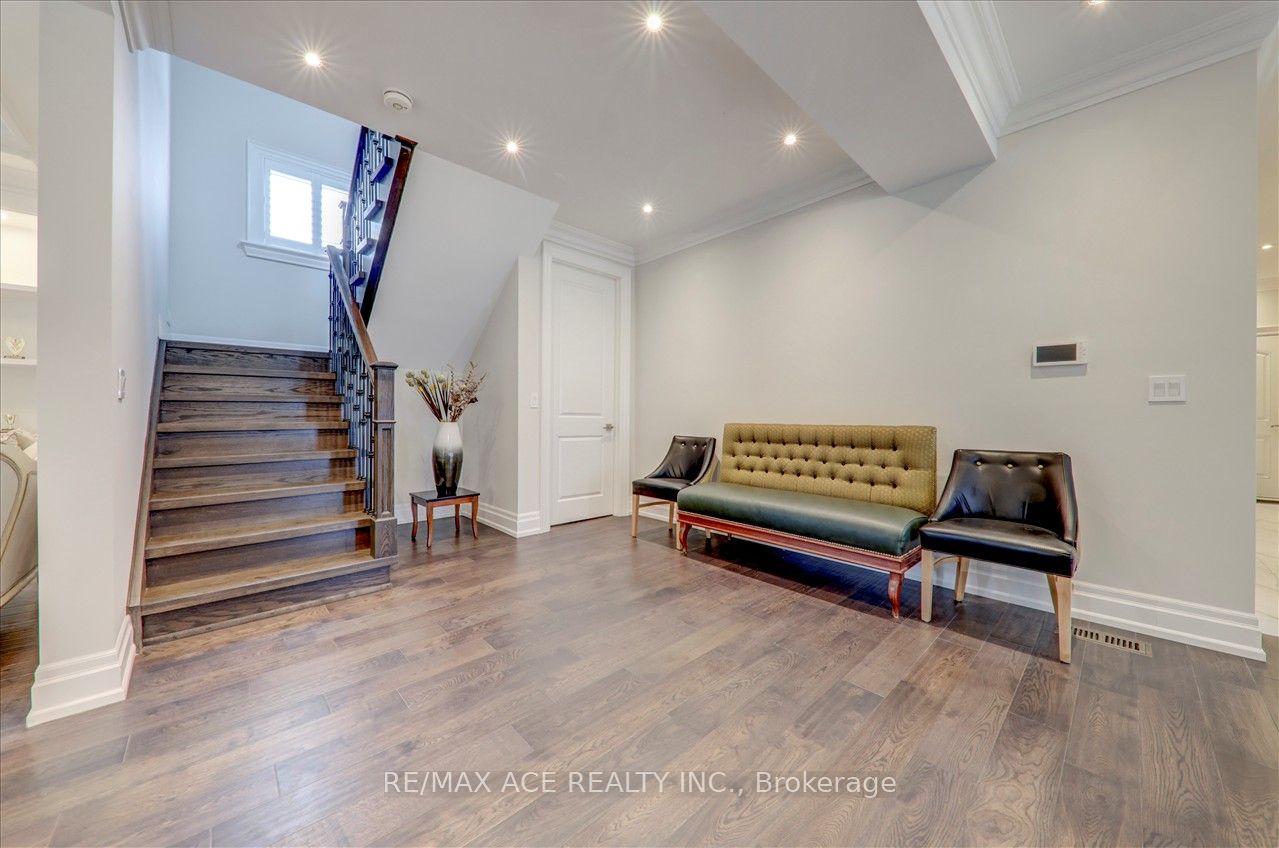 1 Battersea Crescent