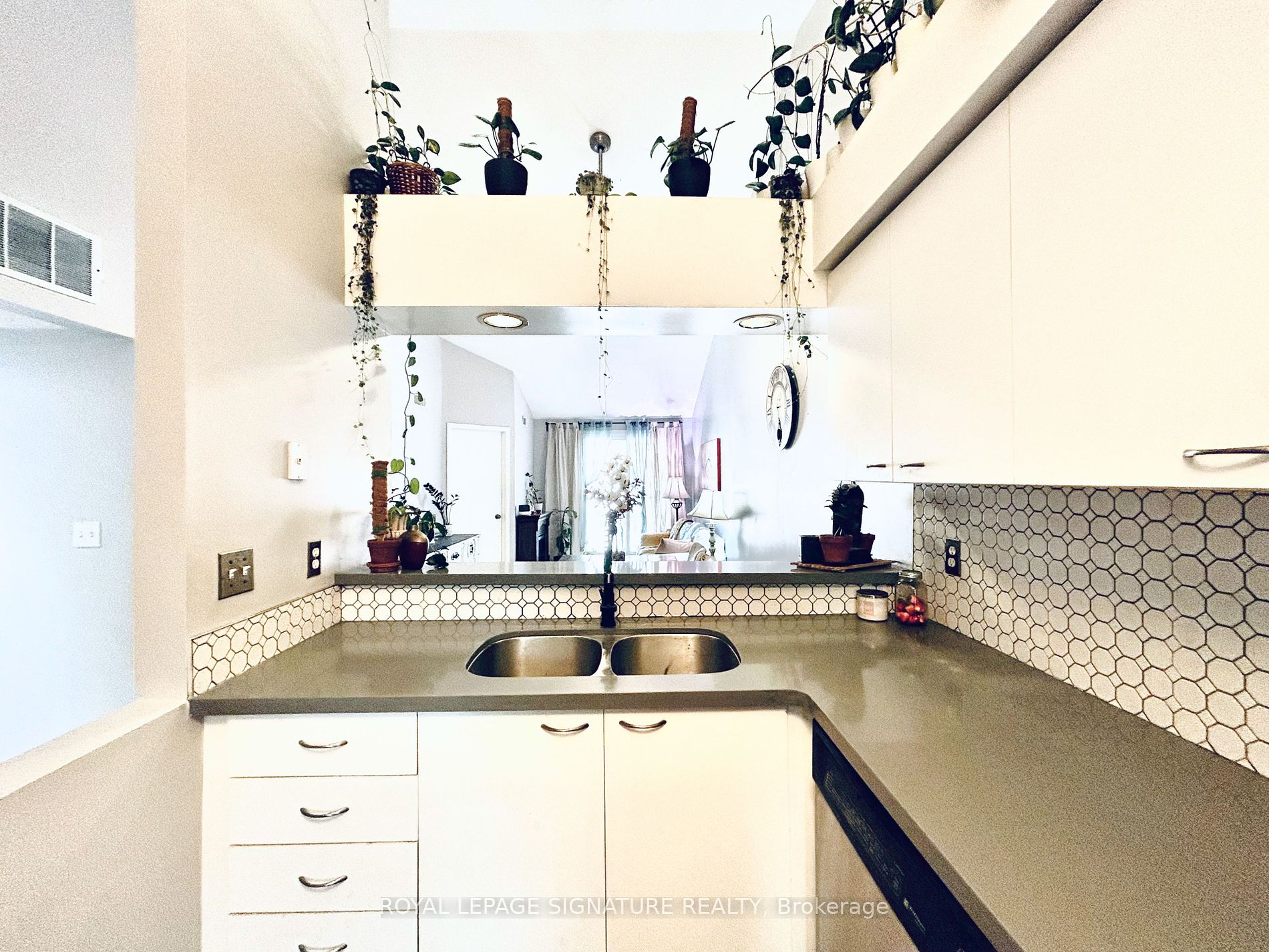 85 Bristol Rd E, #155