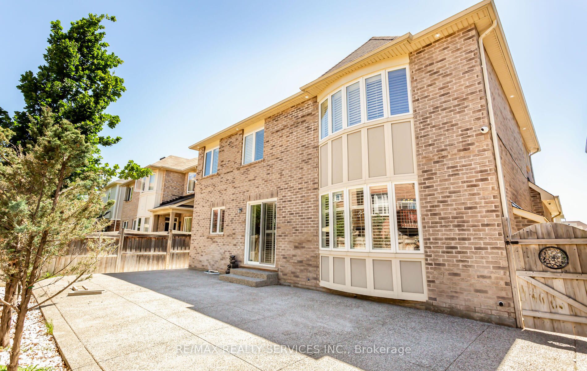 409 Coombs Crt