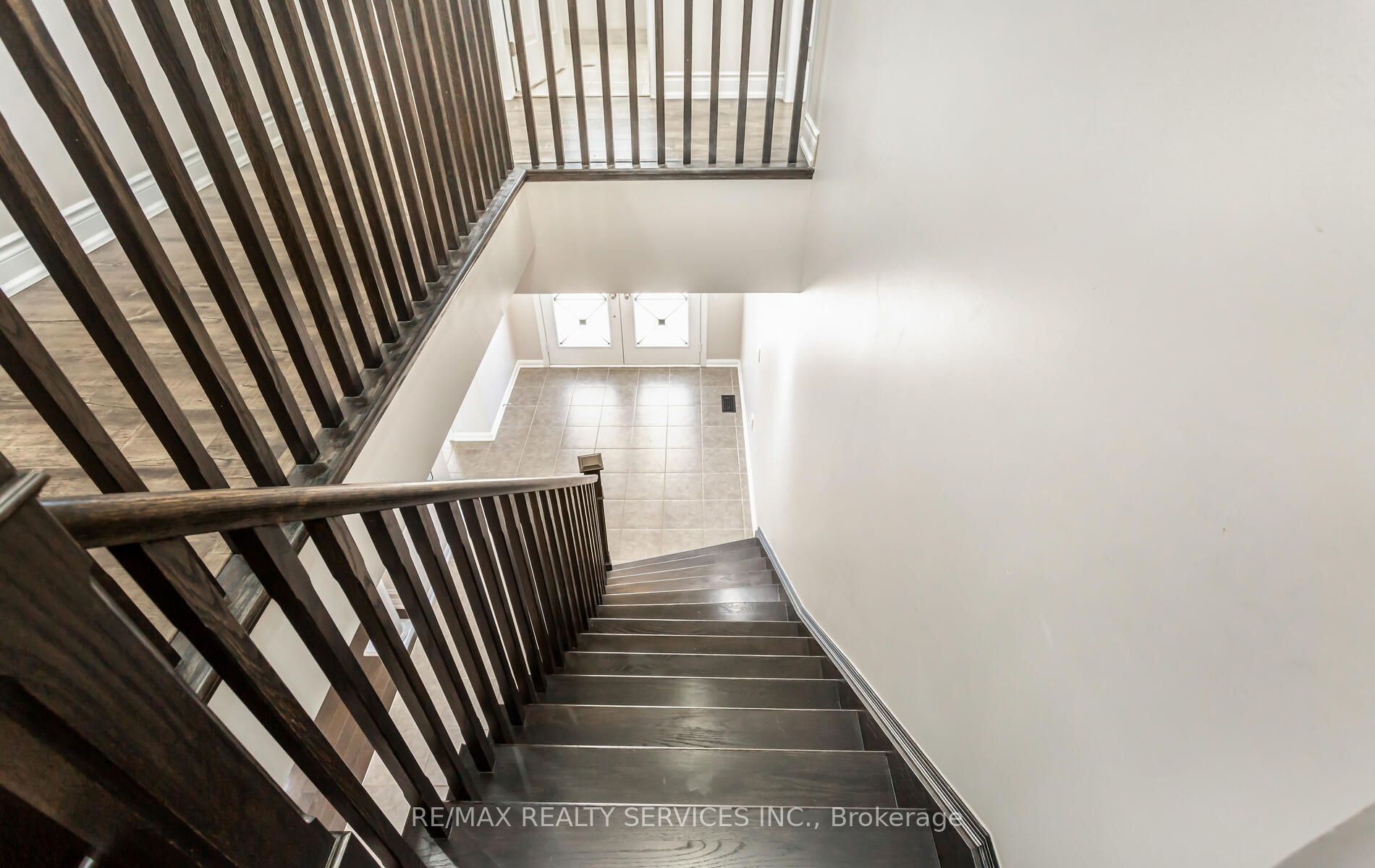 409 Coombs Crt