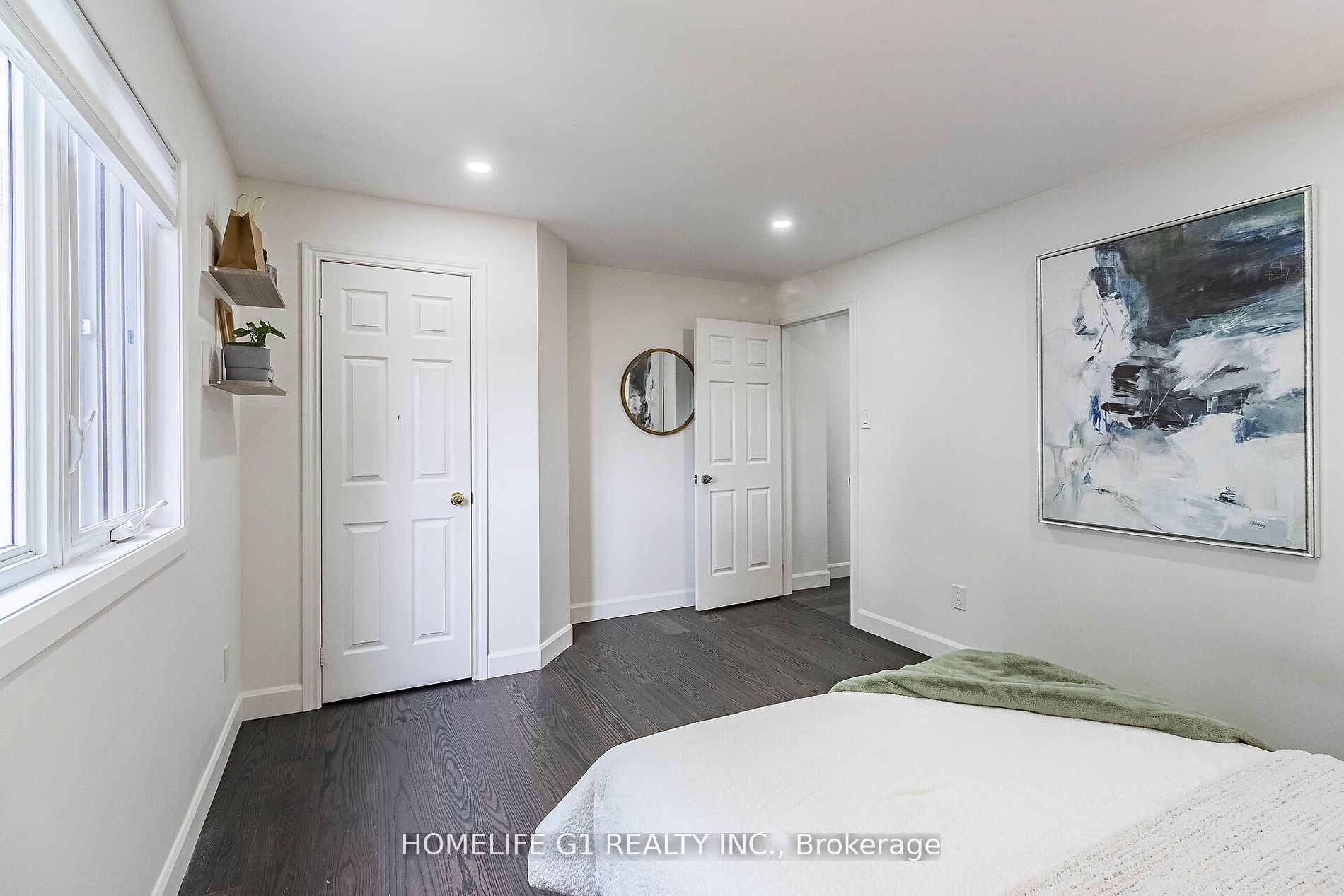 28 Guestville Ave