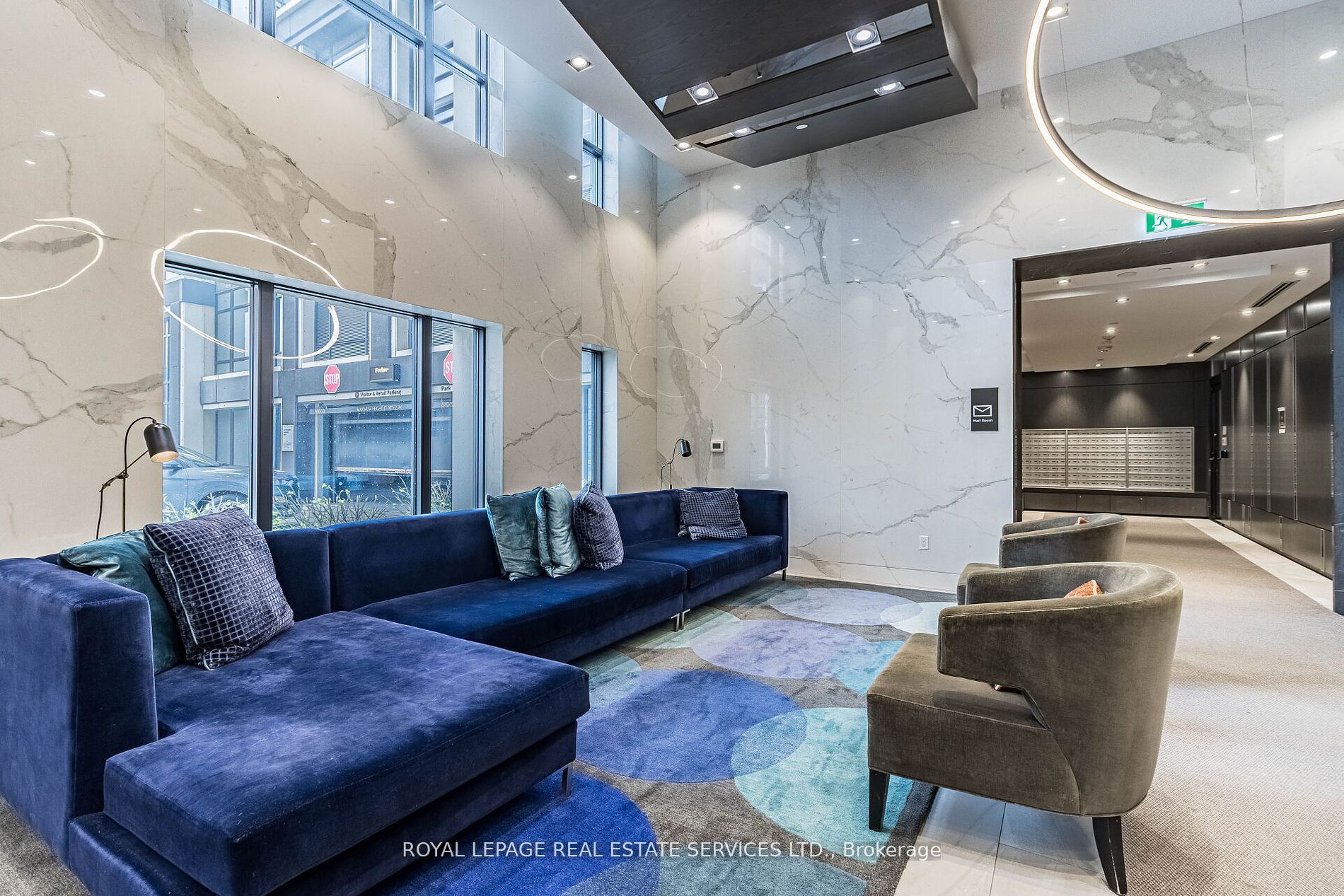 9 Mabelle Ave, #3326