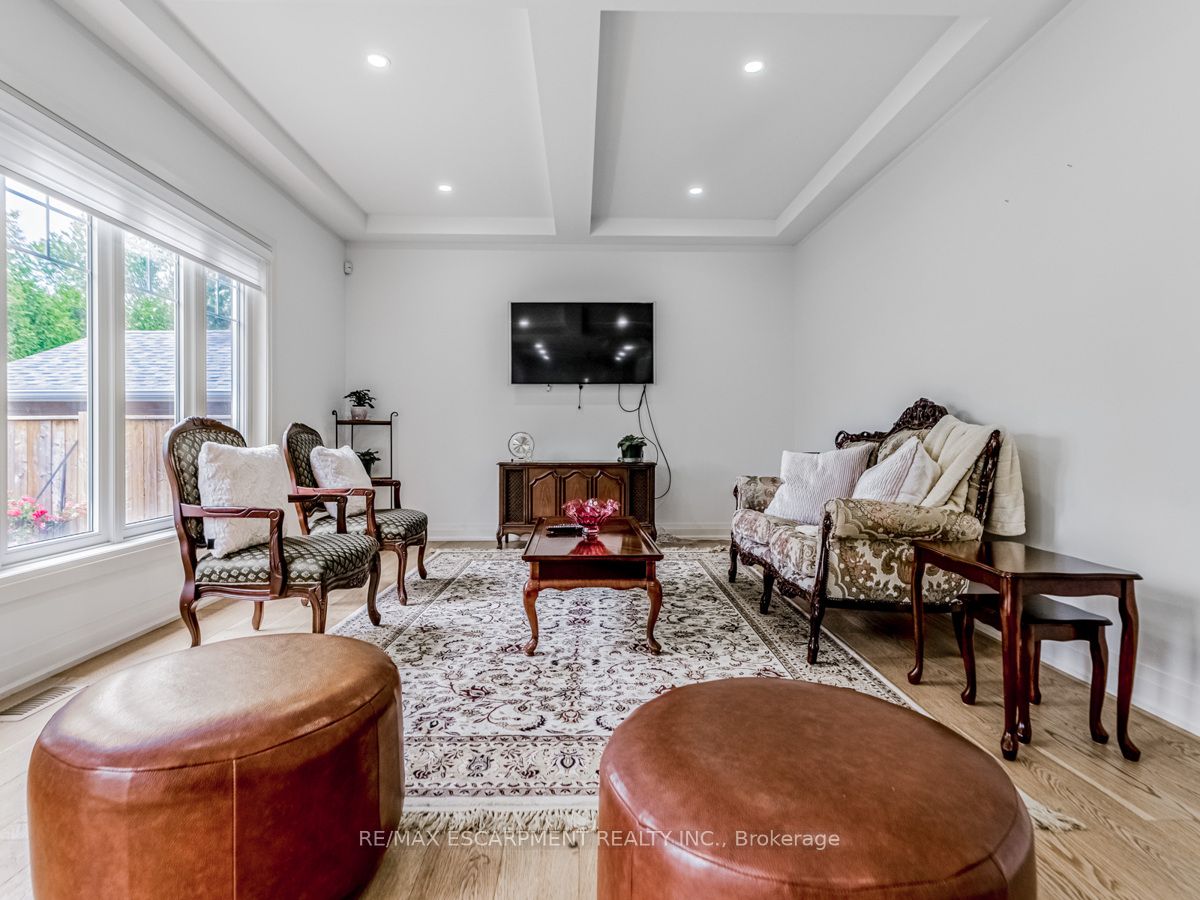 89 Anne Boulevard