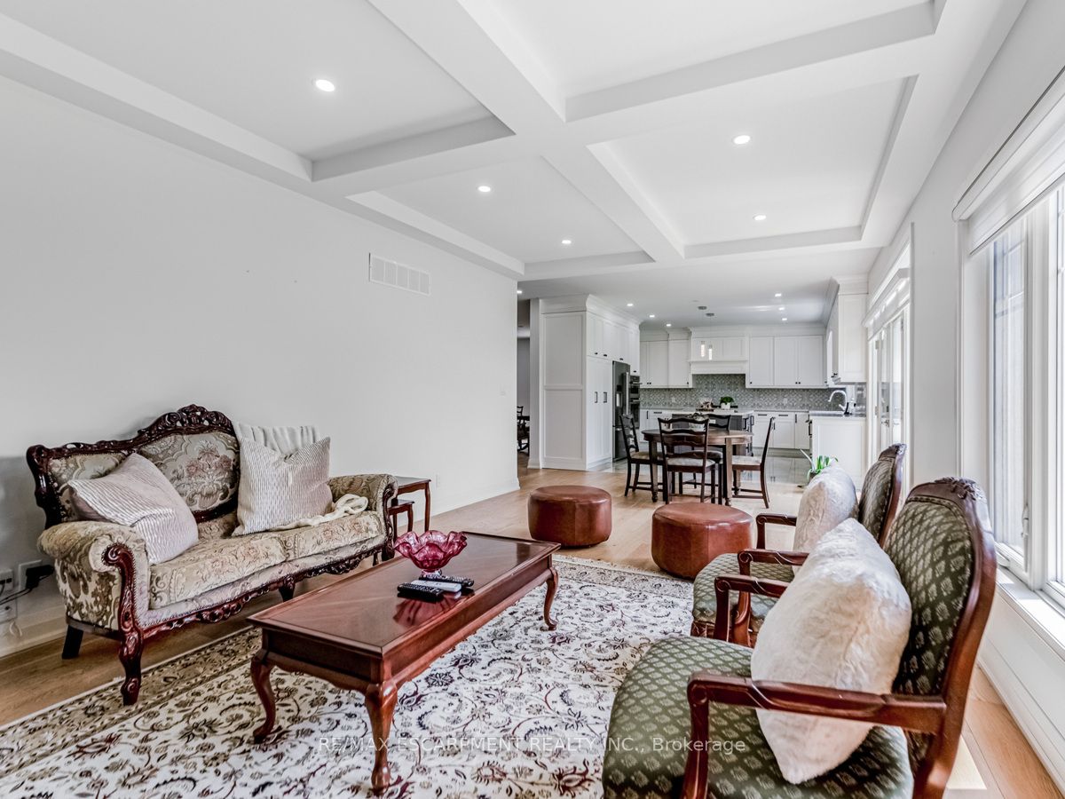 89 Anne Boulevard