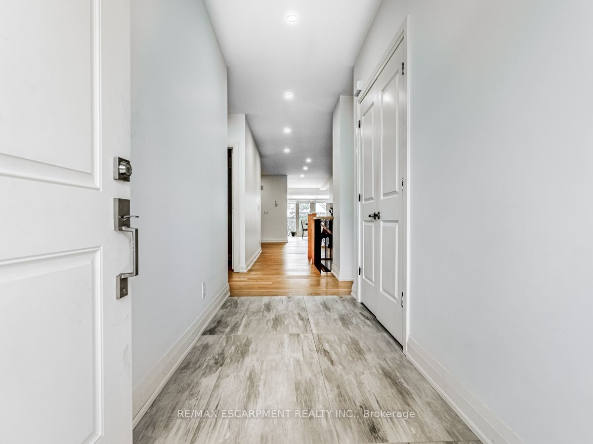 89 Anne Boulevard