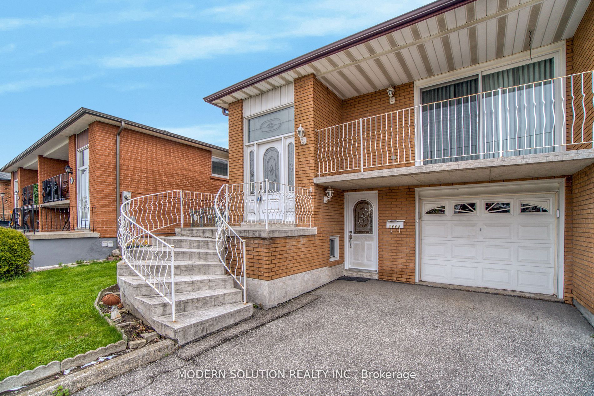 1662 Warren Drive
