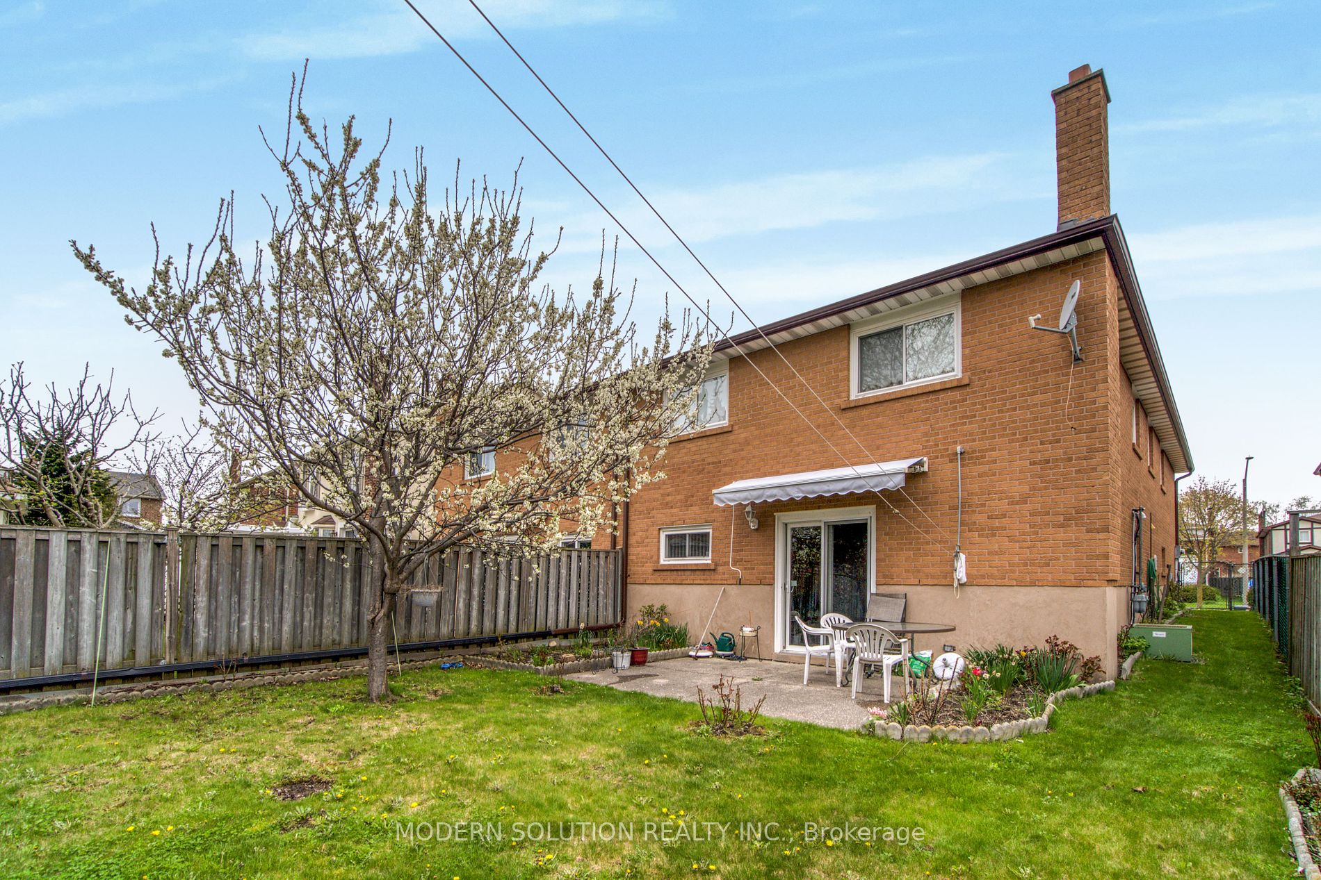 1662 Warren Drive