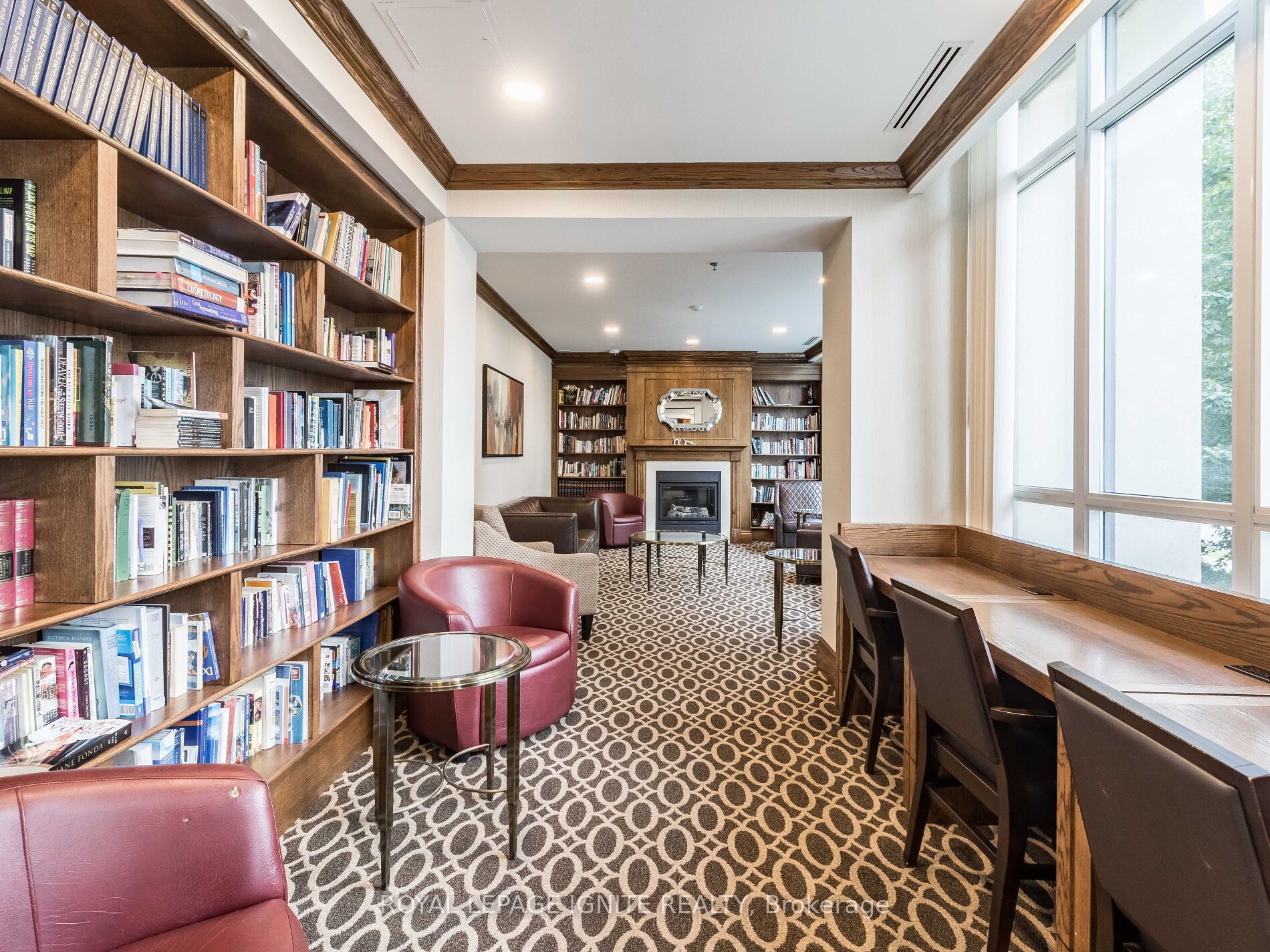 156 Enfield Place, #1711