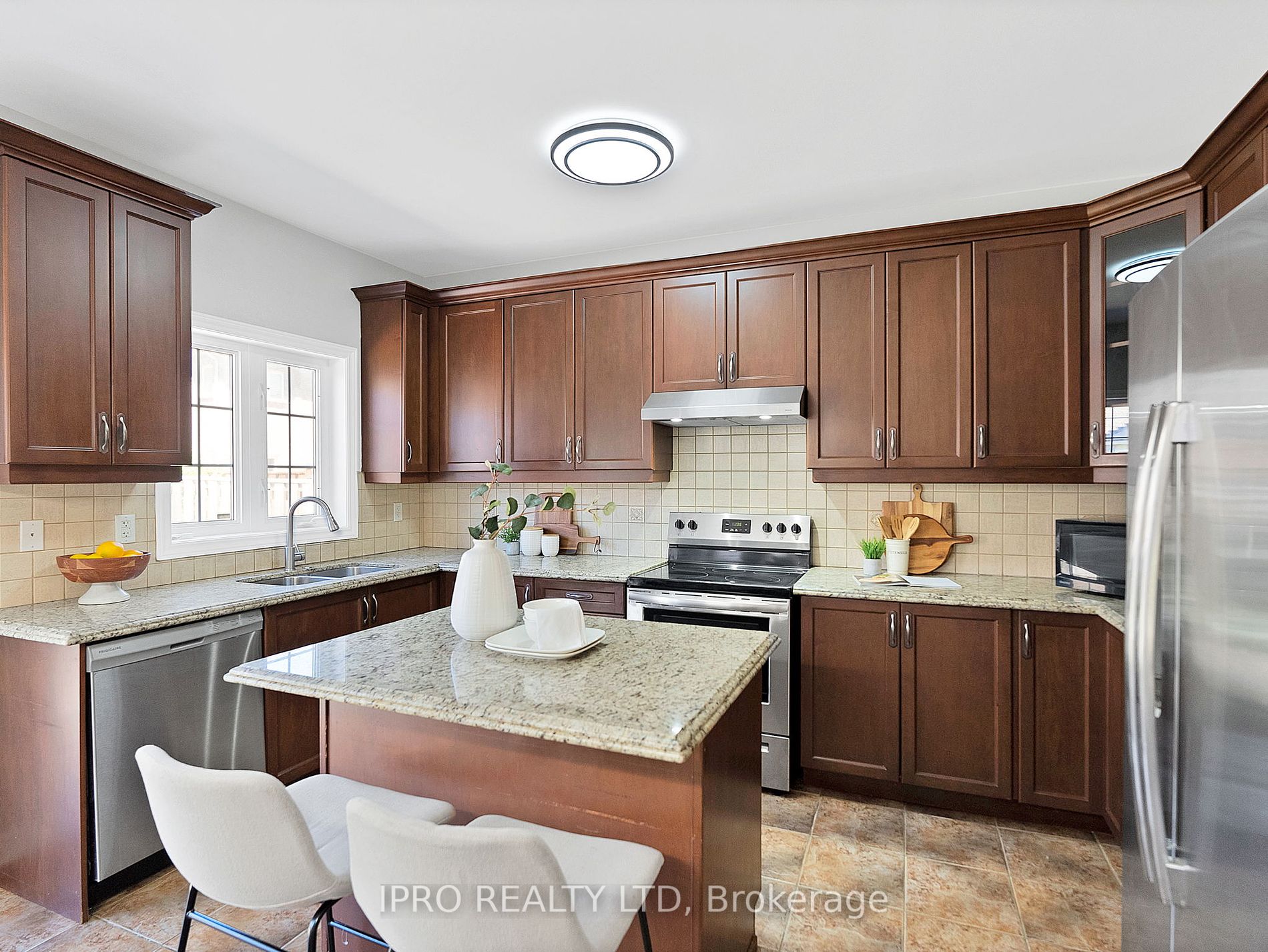 15 Oakhaven Rd