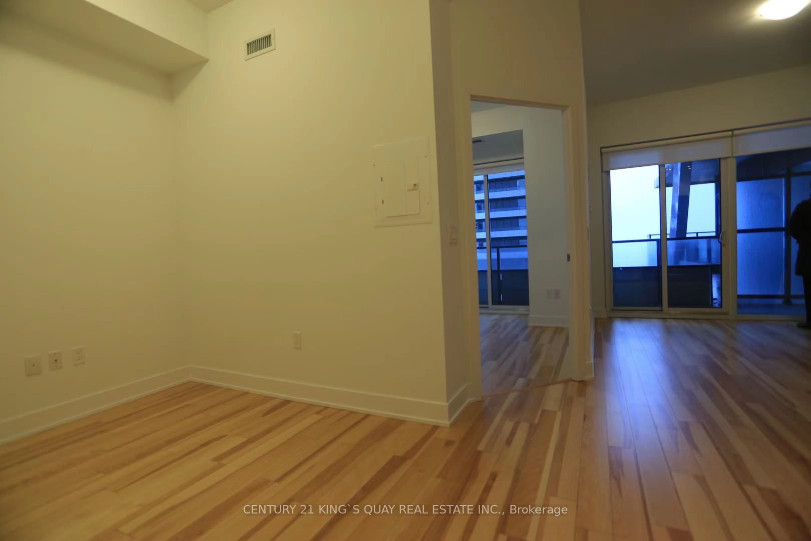 30 Shore Breeze Dr, #1117