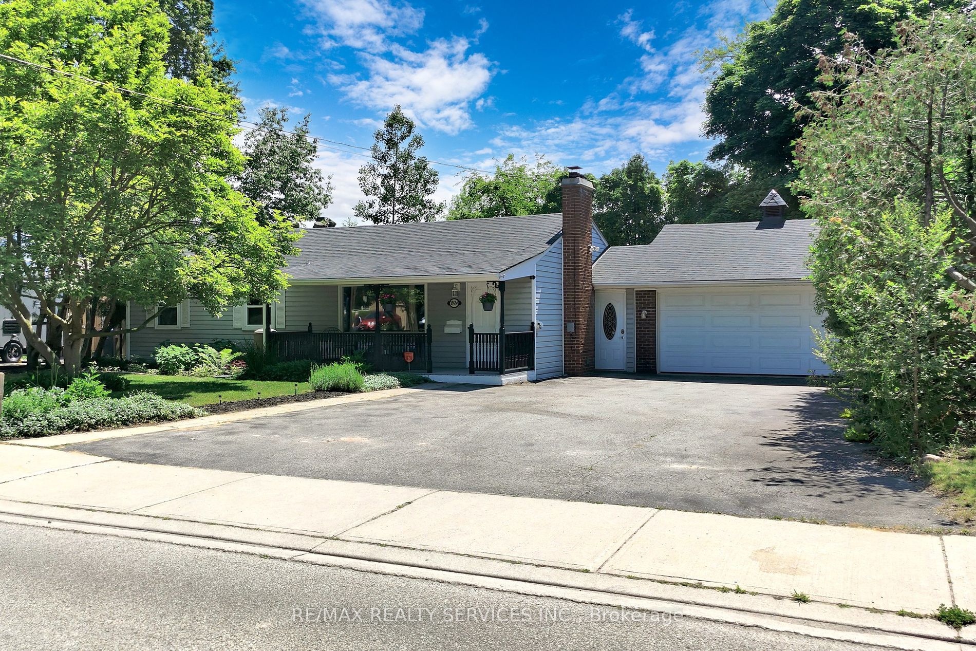 1924 Balsam Avenue