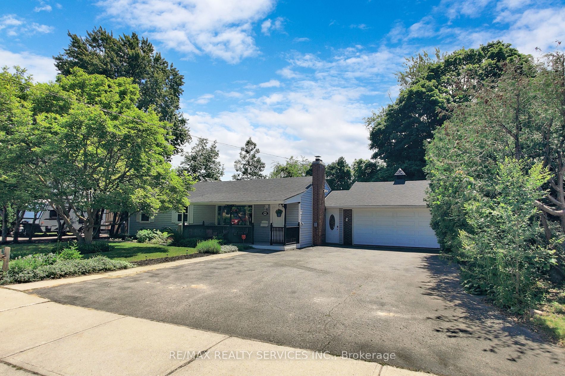1924 Balsam Avenue