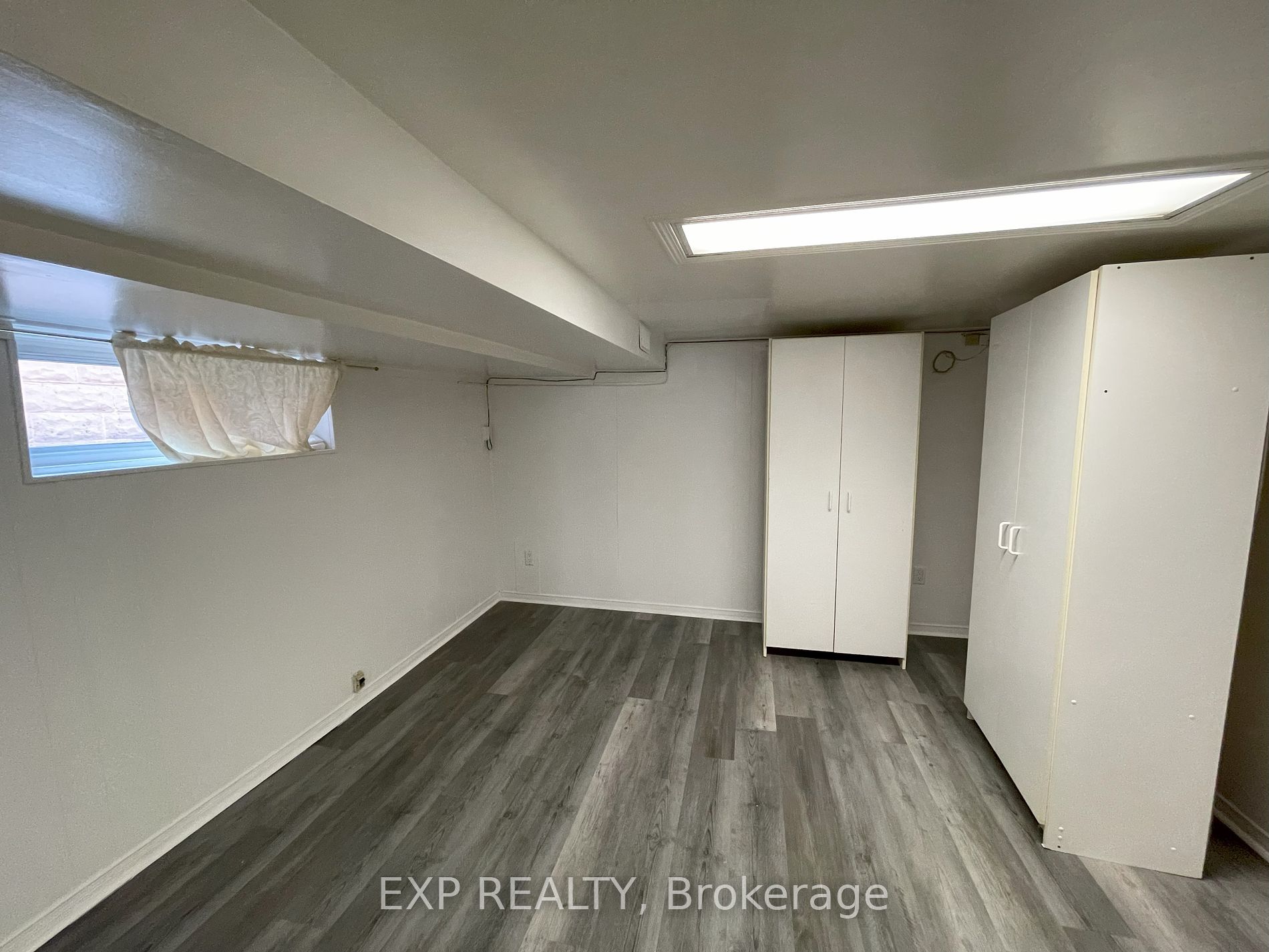 125 Foxwell St