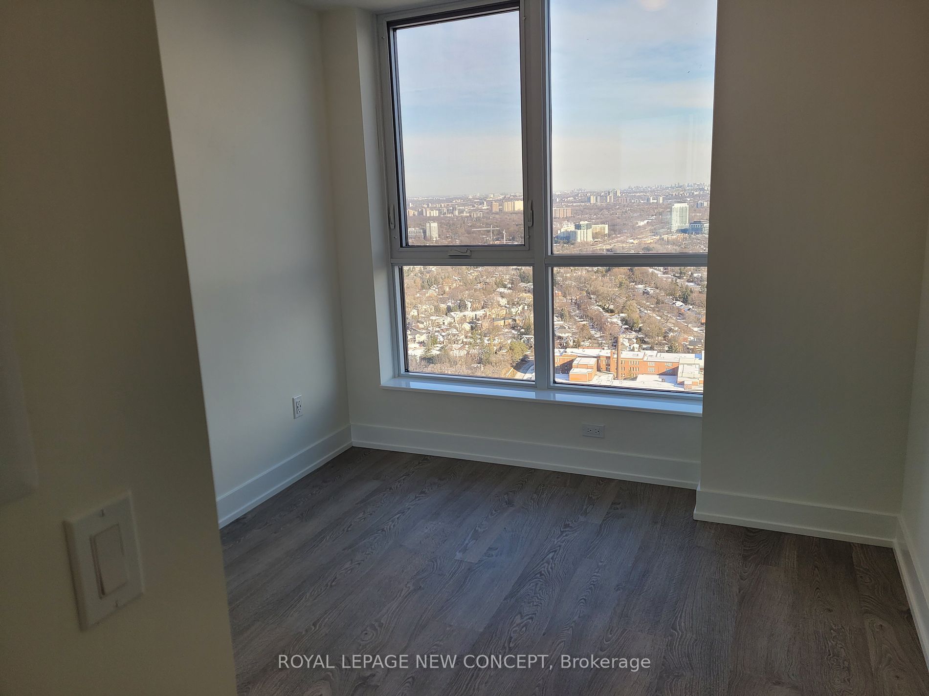 5 Mabelle Avenue #4228