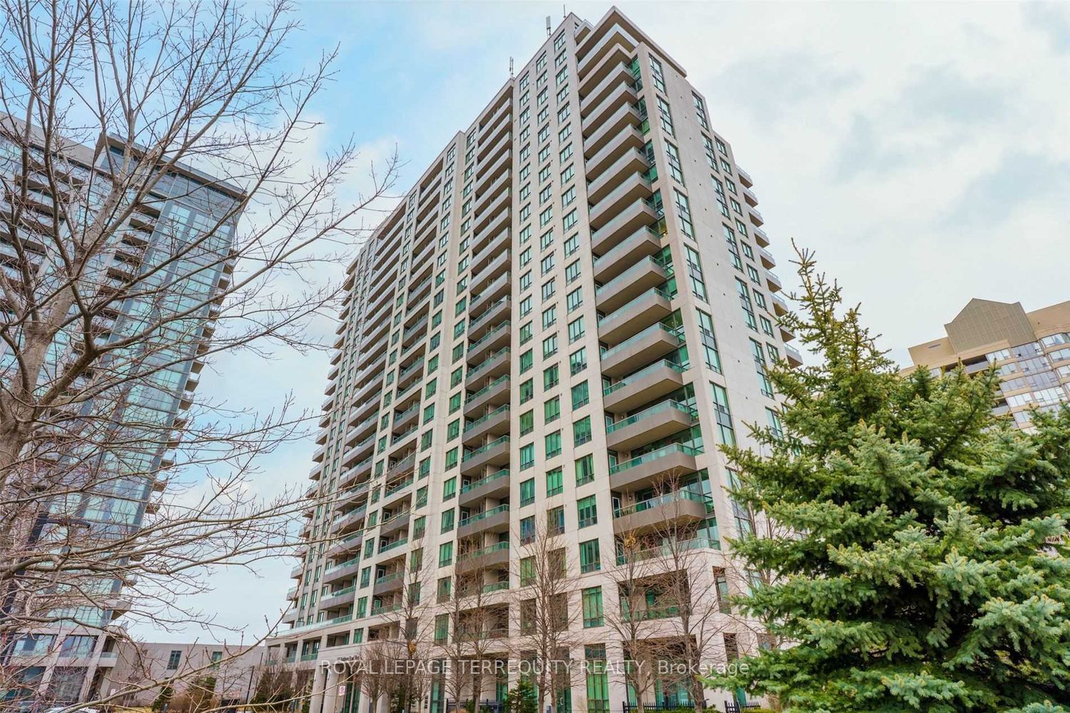 335 Rathburn Rd W, #2202