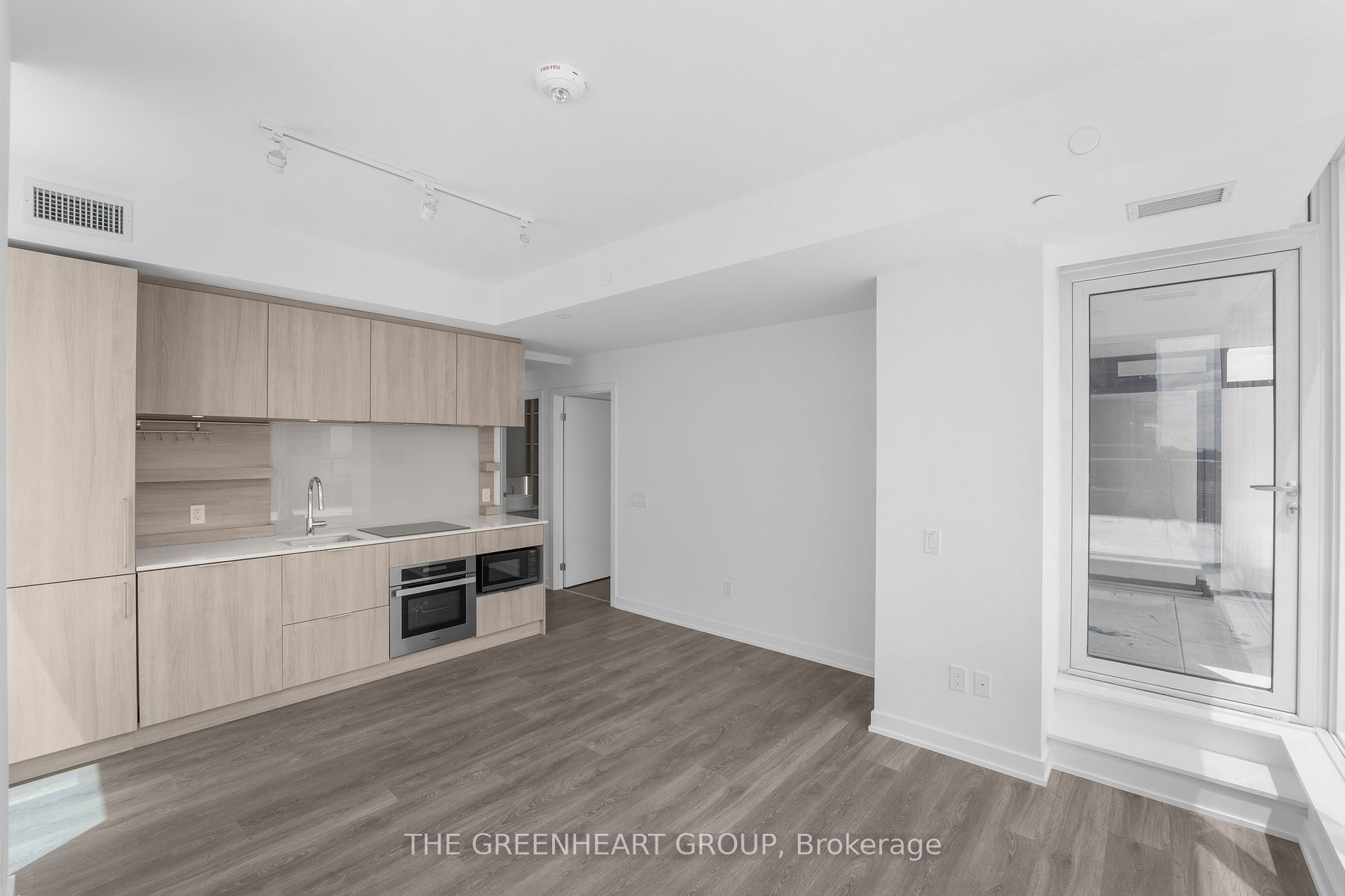 28 Ann Street #908