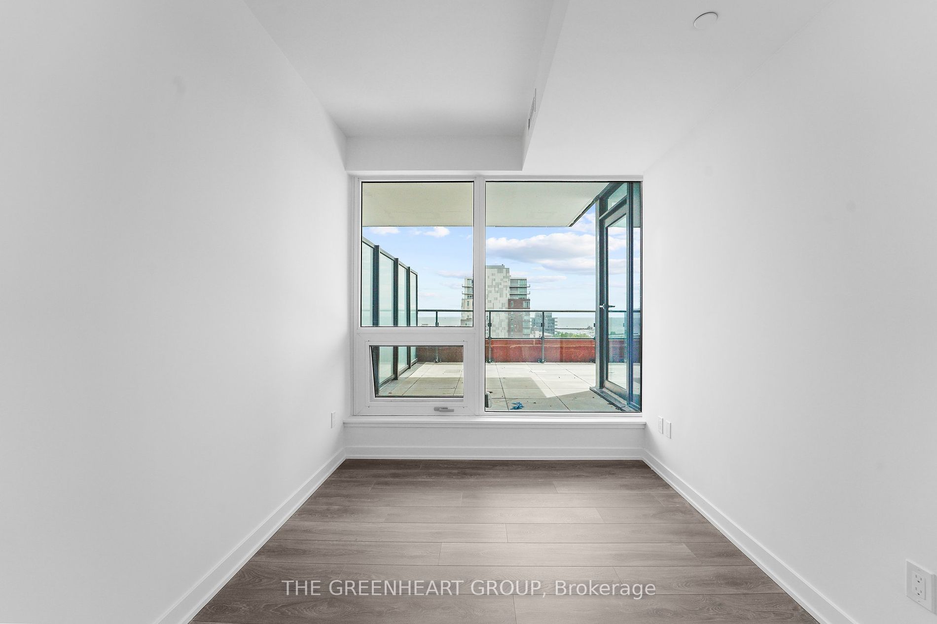 28 Ann Street #908