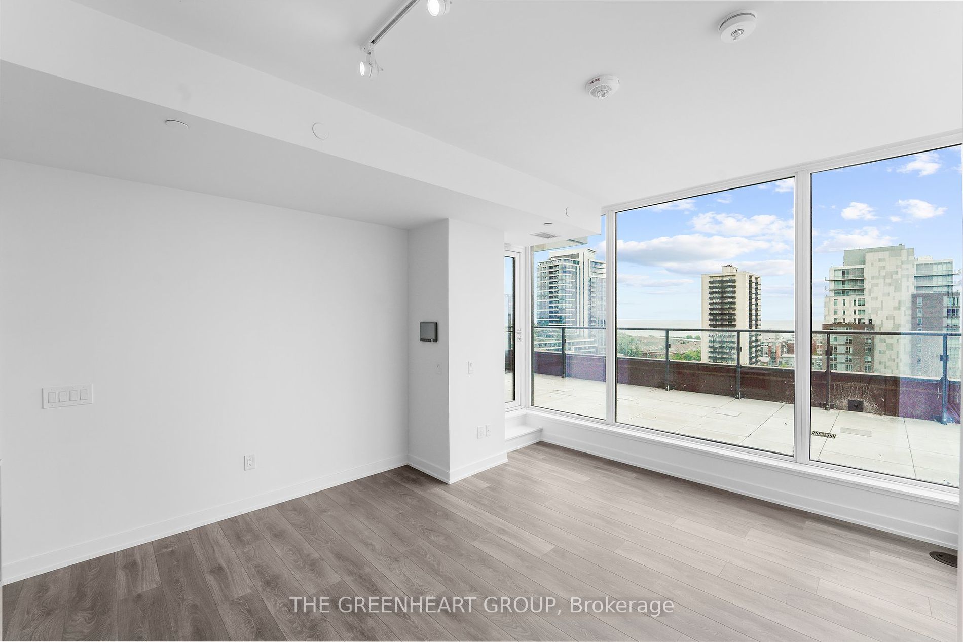 28 Ann Street #908