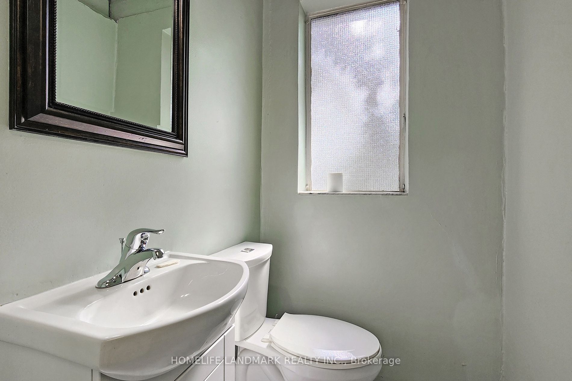 2000 Bloor Street W, #411
