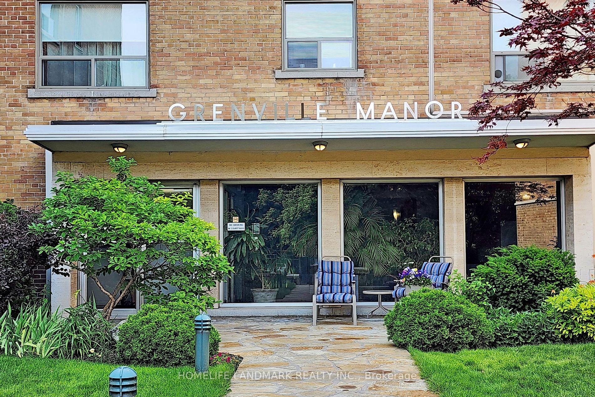 2000 Bloor Street W, #411