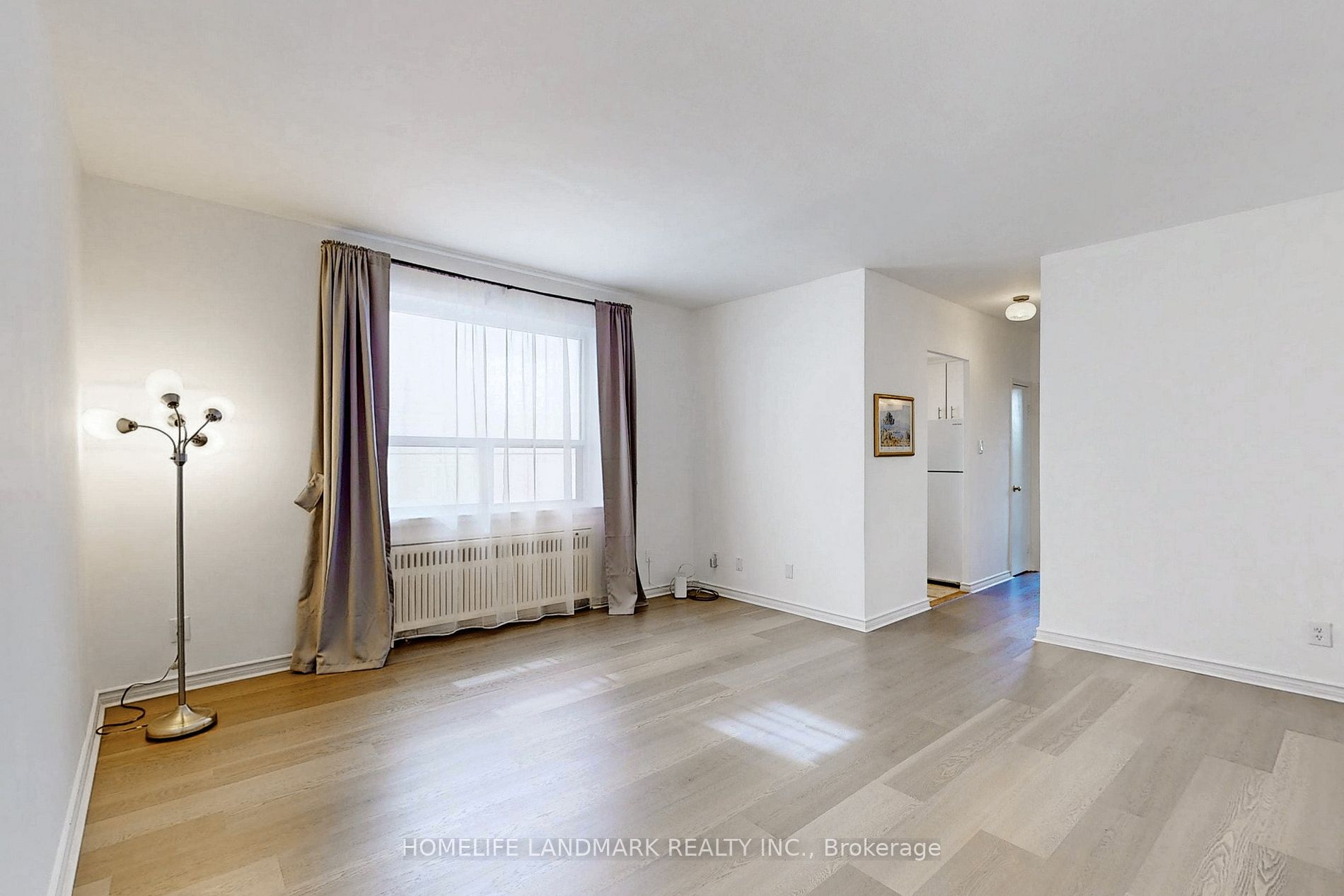 2000 Bloor Street W, #411