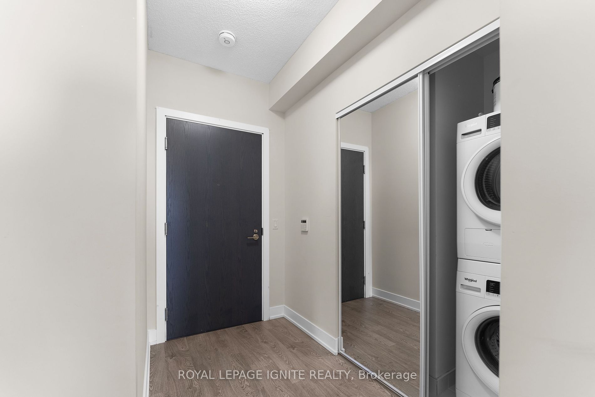 7 Mabelle Ave, #3608