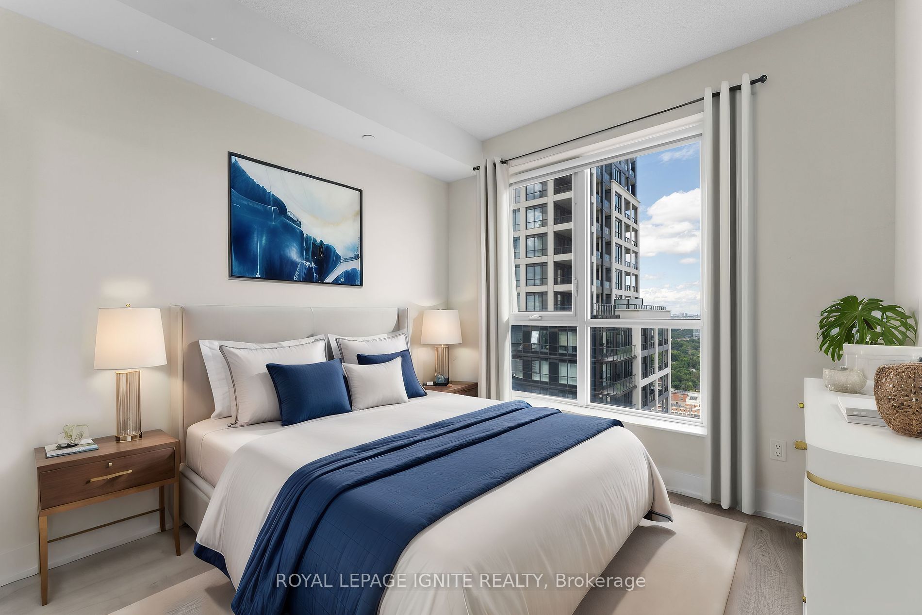 7 Mabelle Ave, #3608