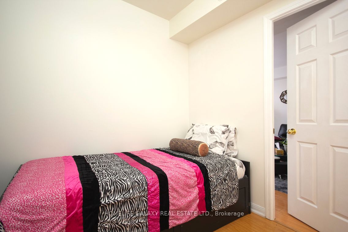 3033 Finch Ave W, #2051