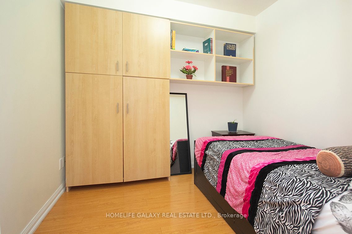 3033 Finch Ave W, #2051