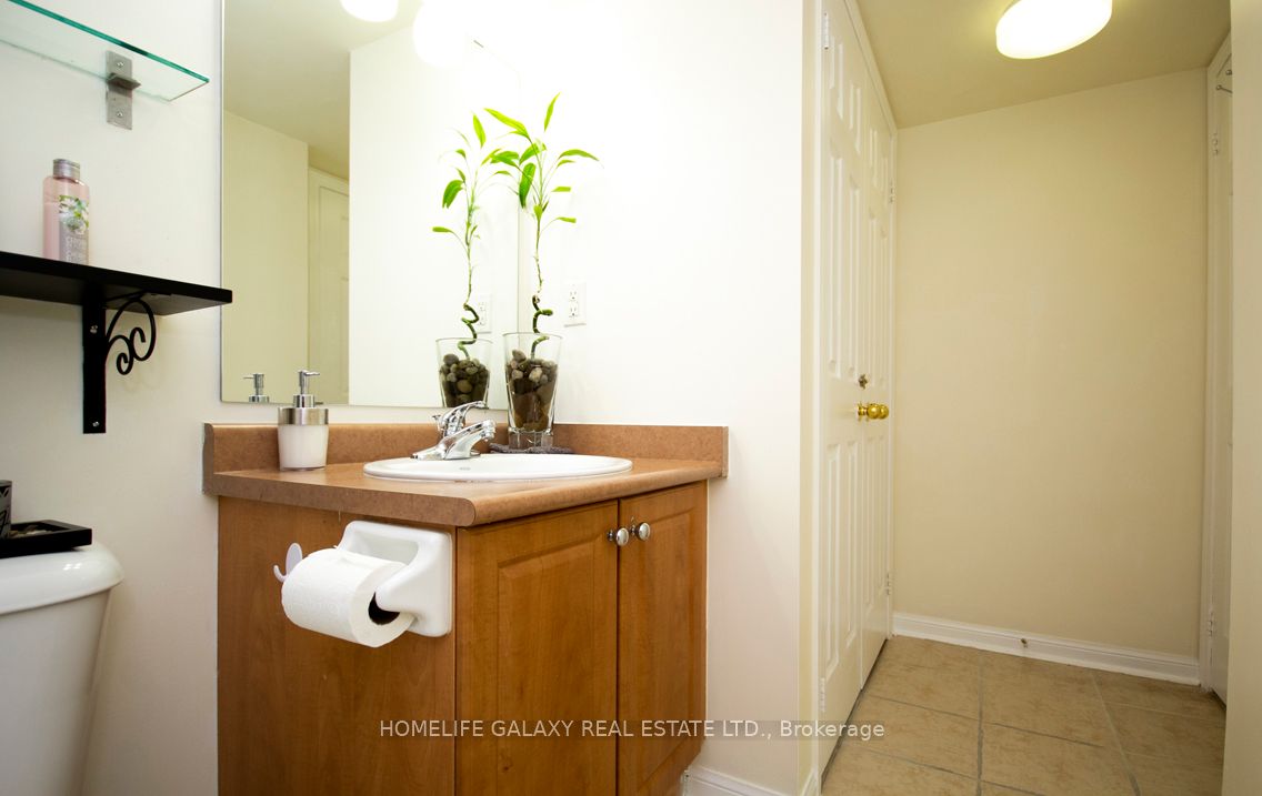 3033 Finch Ave W, #2051