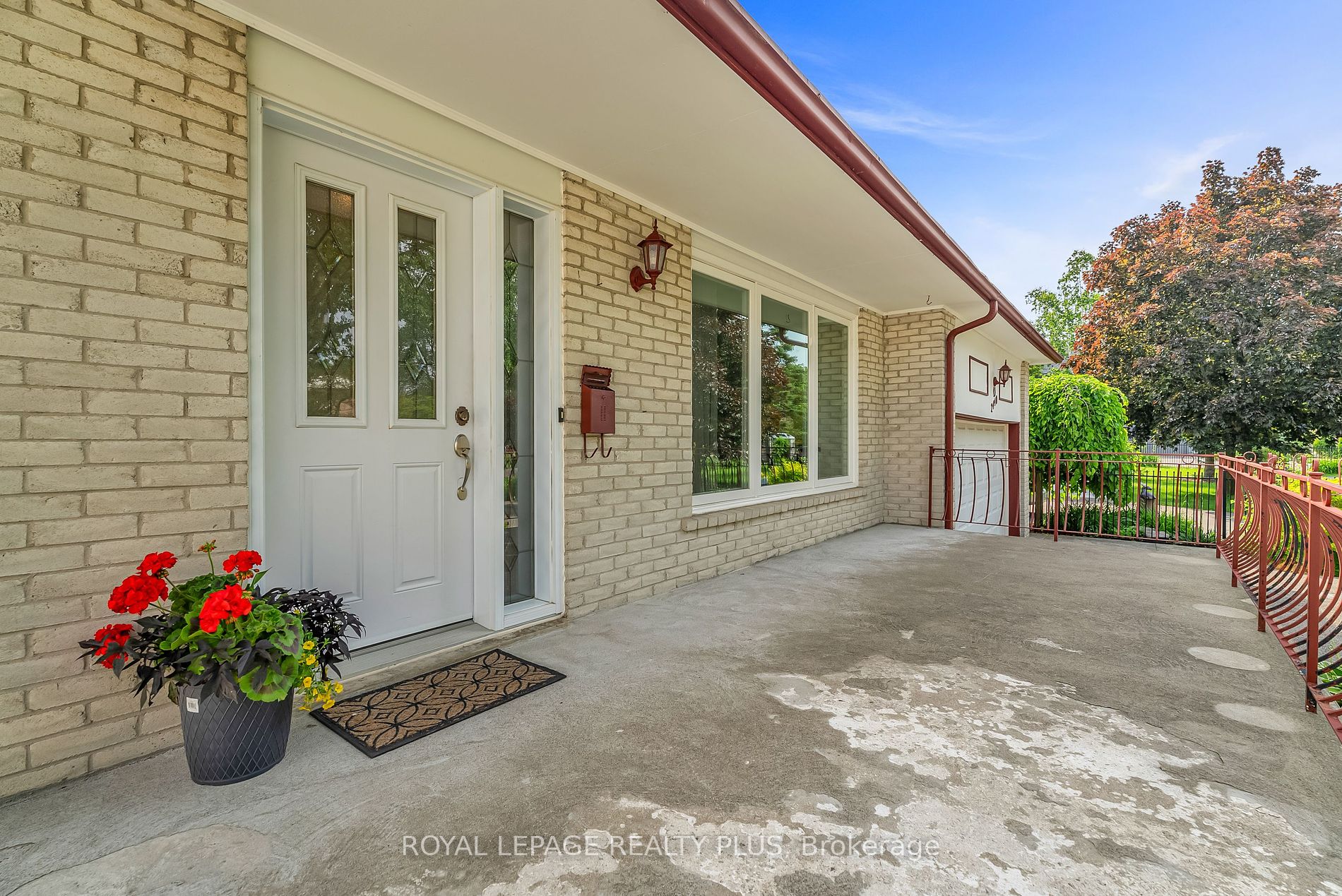 2440 Rosemary Drive