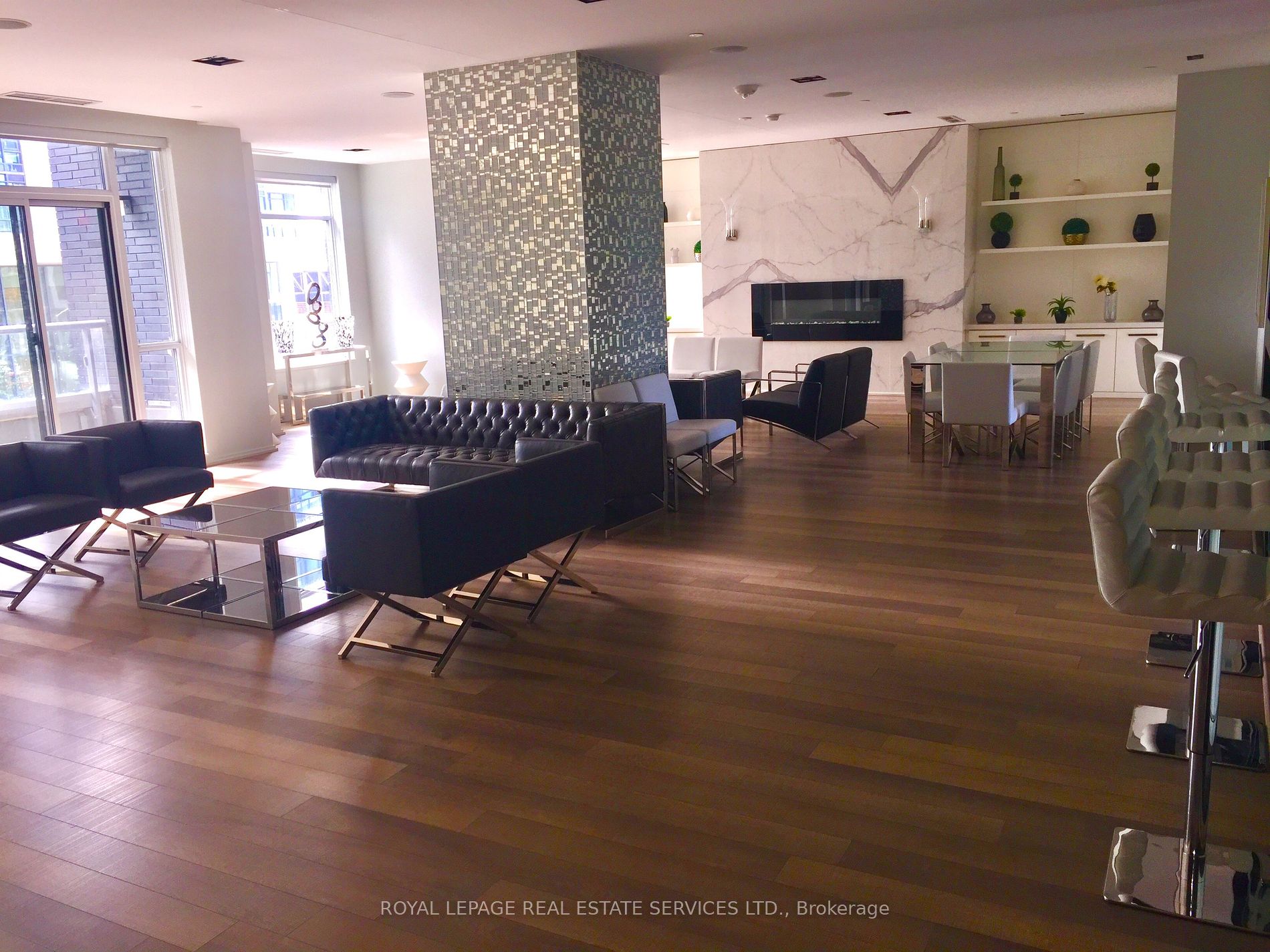 56 Annie Craig Dr, #3105