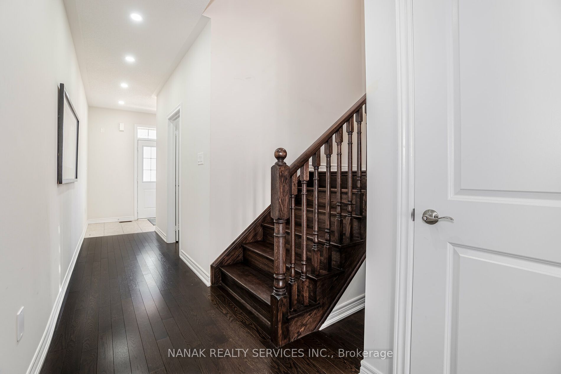 552 Brisdale Dr