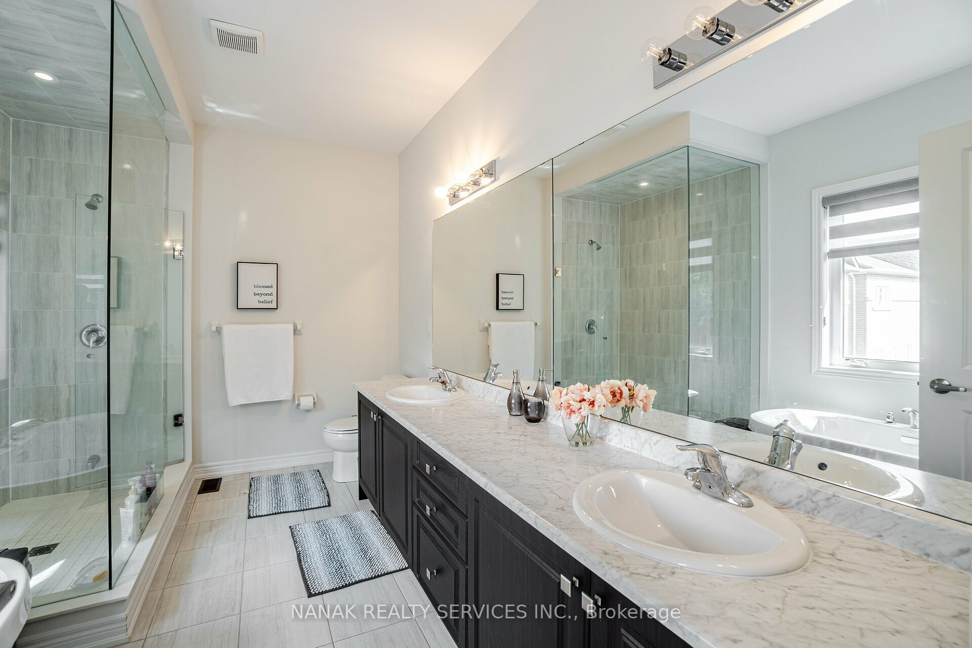 552 Brisdale Dr
