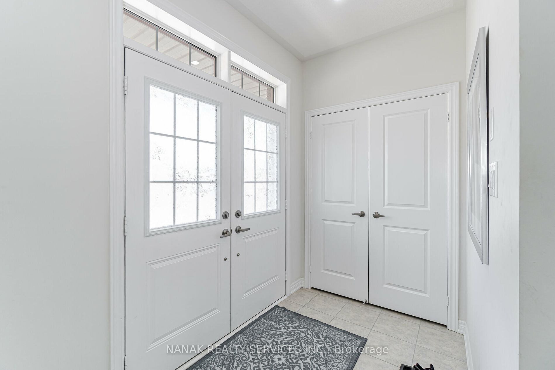552 Brisdale Dr