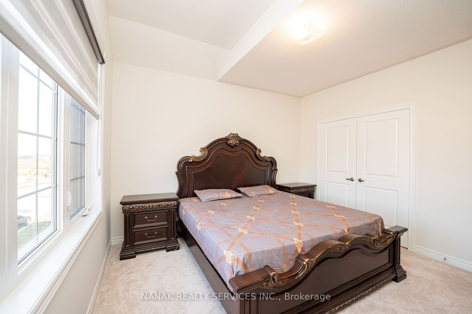552 Brisdale Dr
