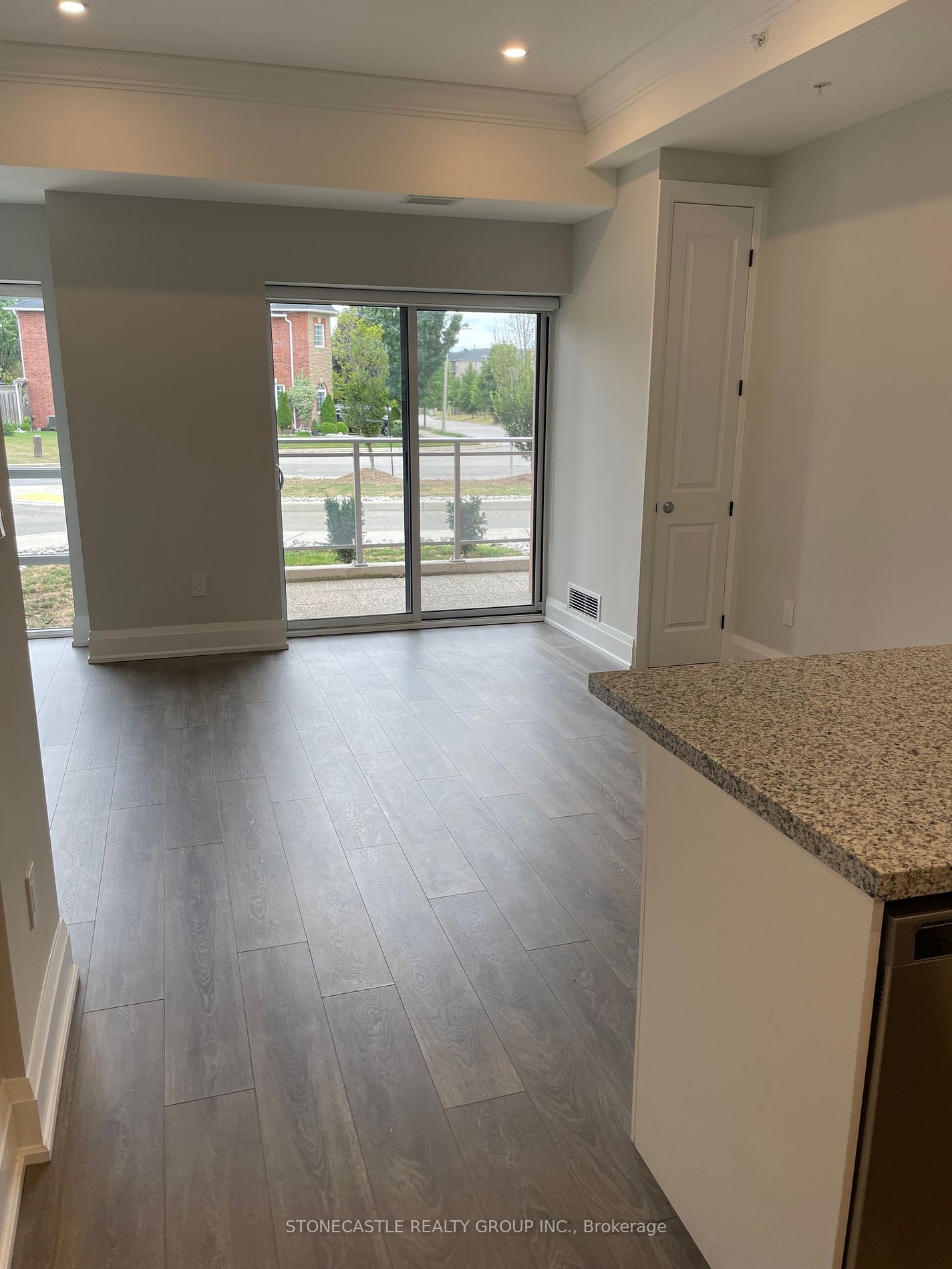 4040 Upper Middle Rd, #119