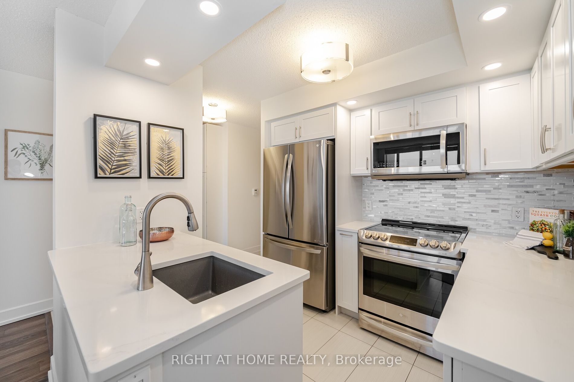 6 Eva Road, #2203