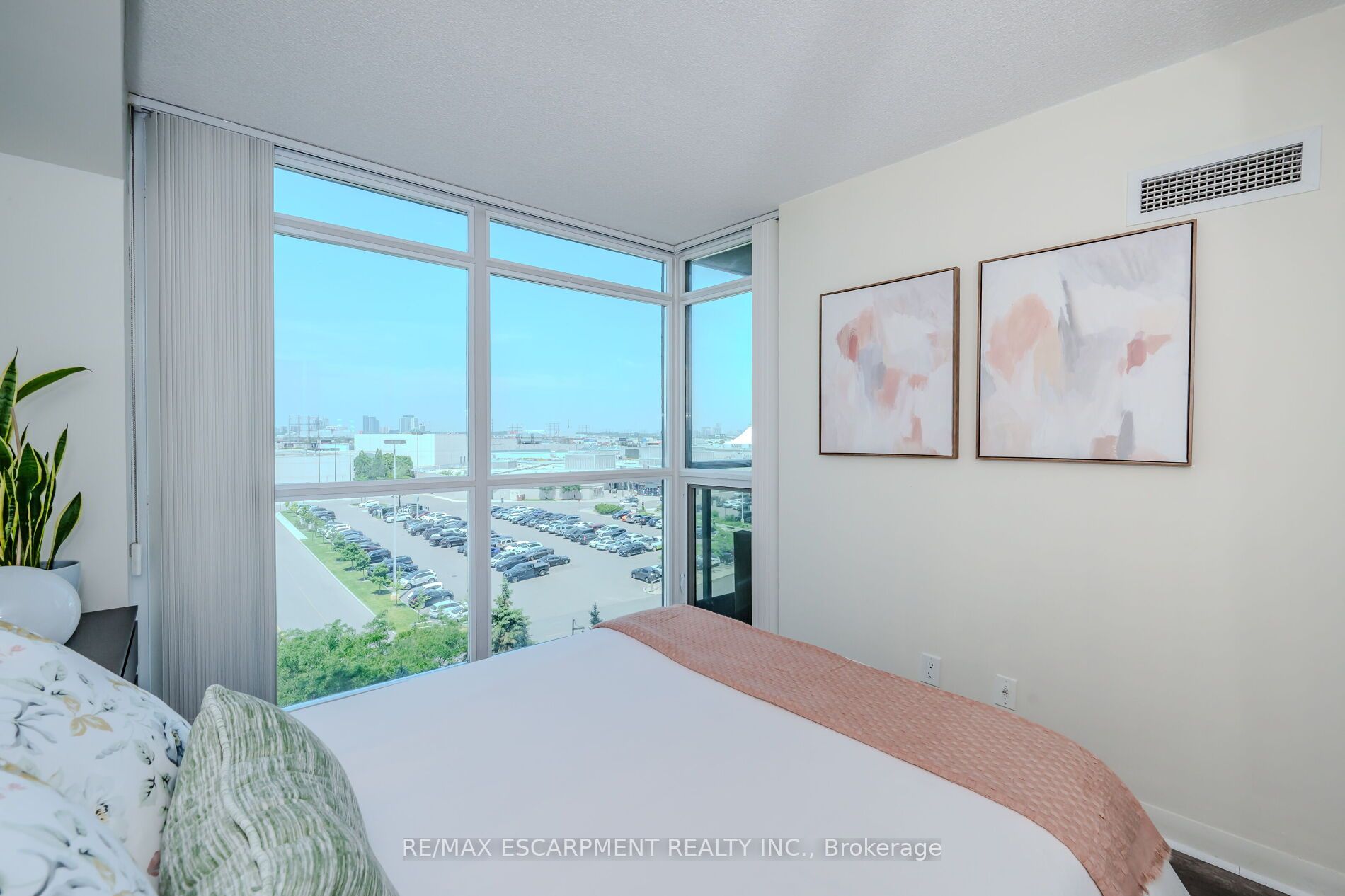 235 Sherway Gardens Rd, #709