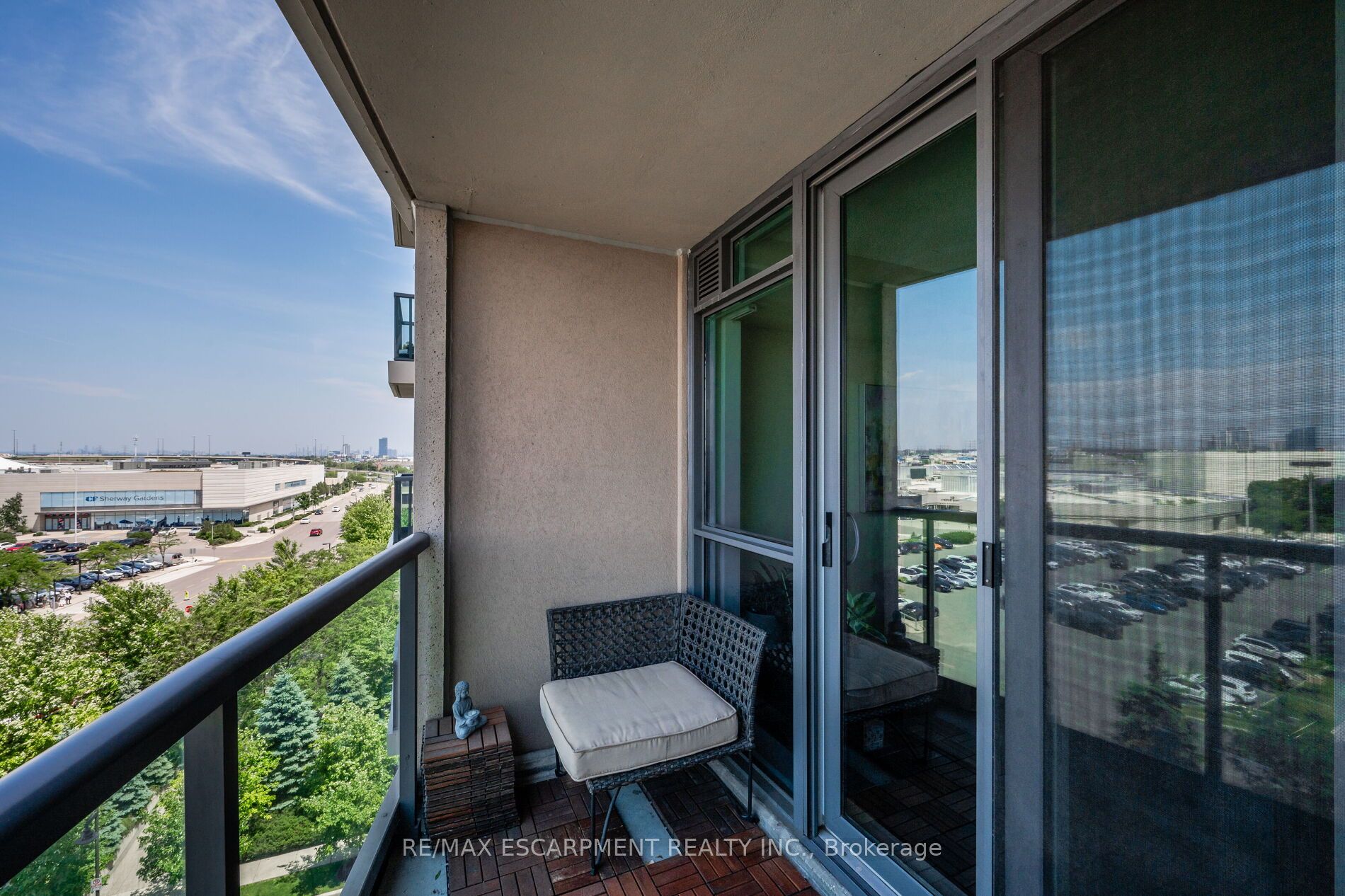 235 Sherway Gardens Rd, #709
