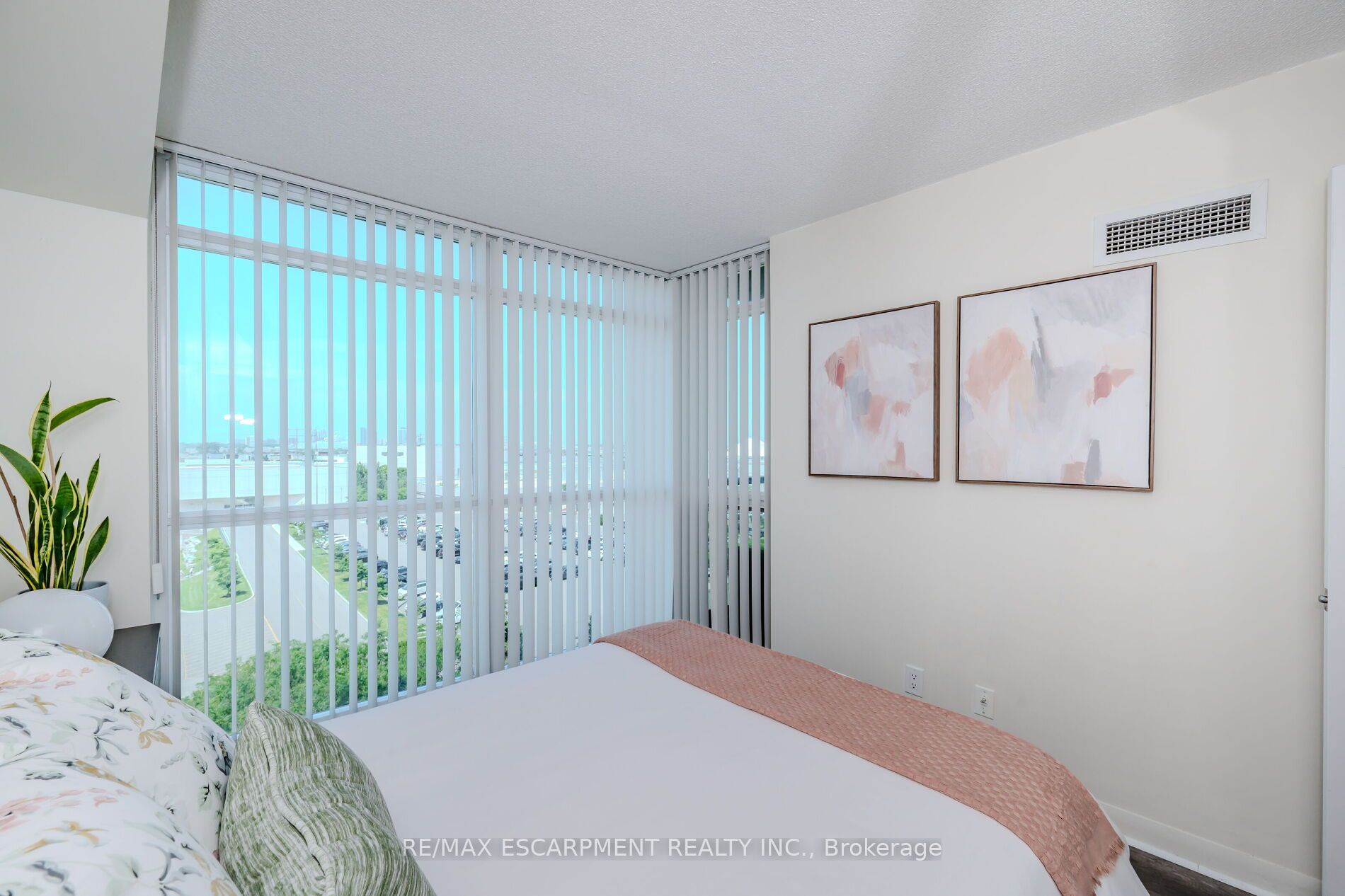 235 Sherway Gardens Rd, #709