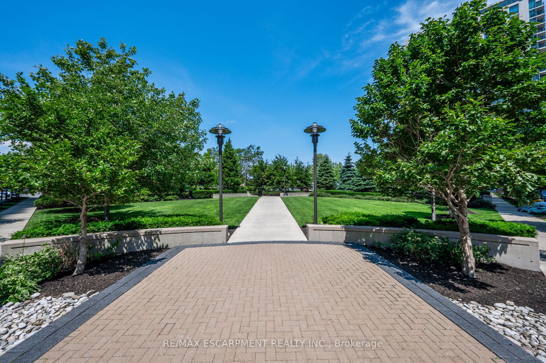 235 Sherway Gardens Rd, #709
