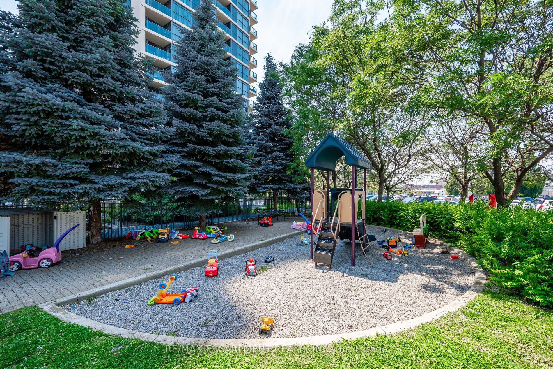 235 Sherway Gardens Rd, #709