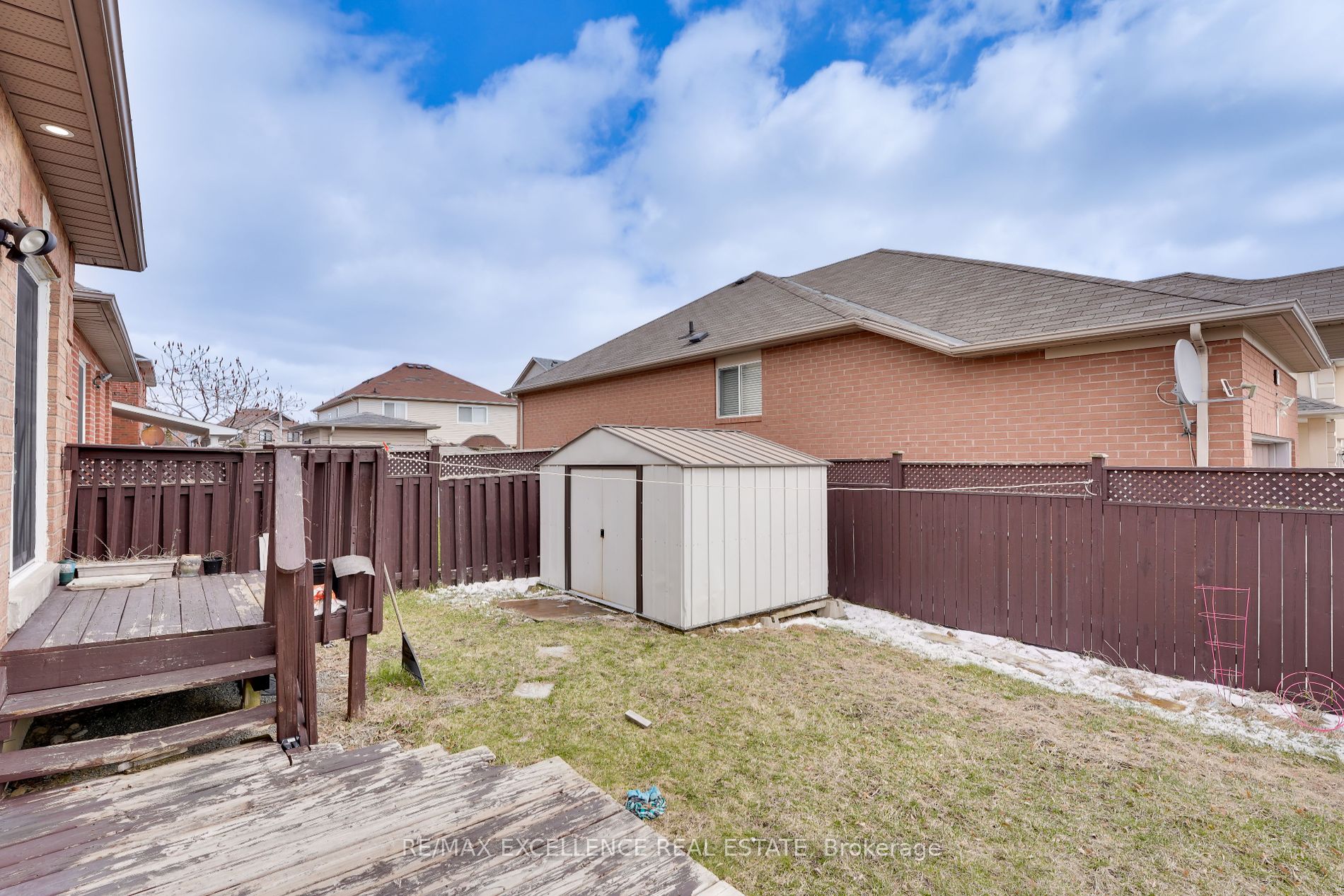 41 Fallstar Cres