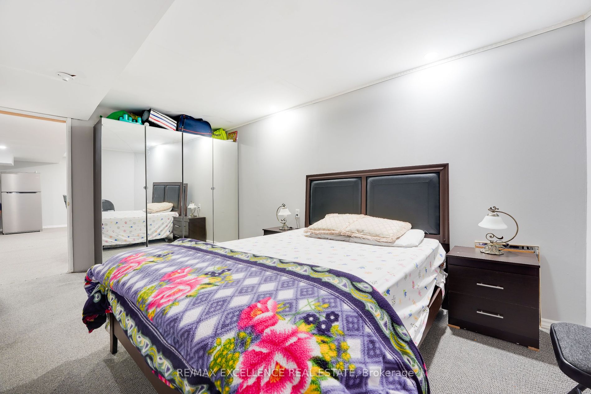 41 Fallstar Cres