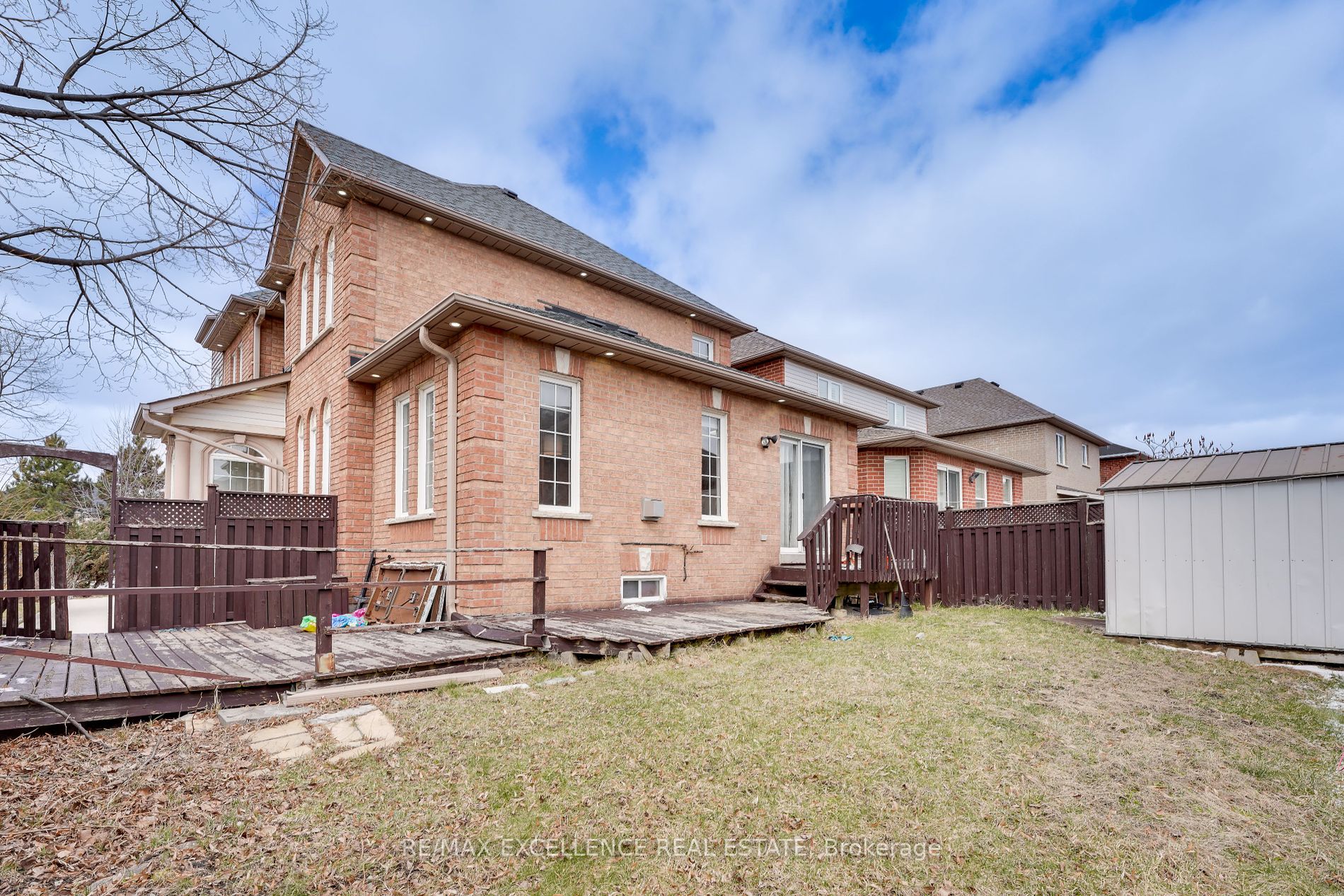 41 Fallstar Cres