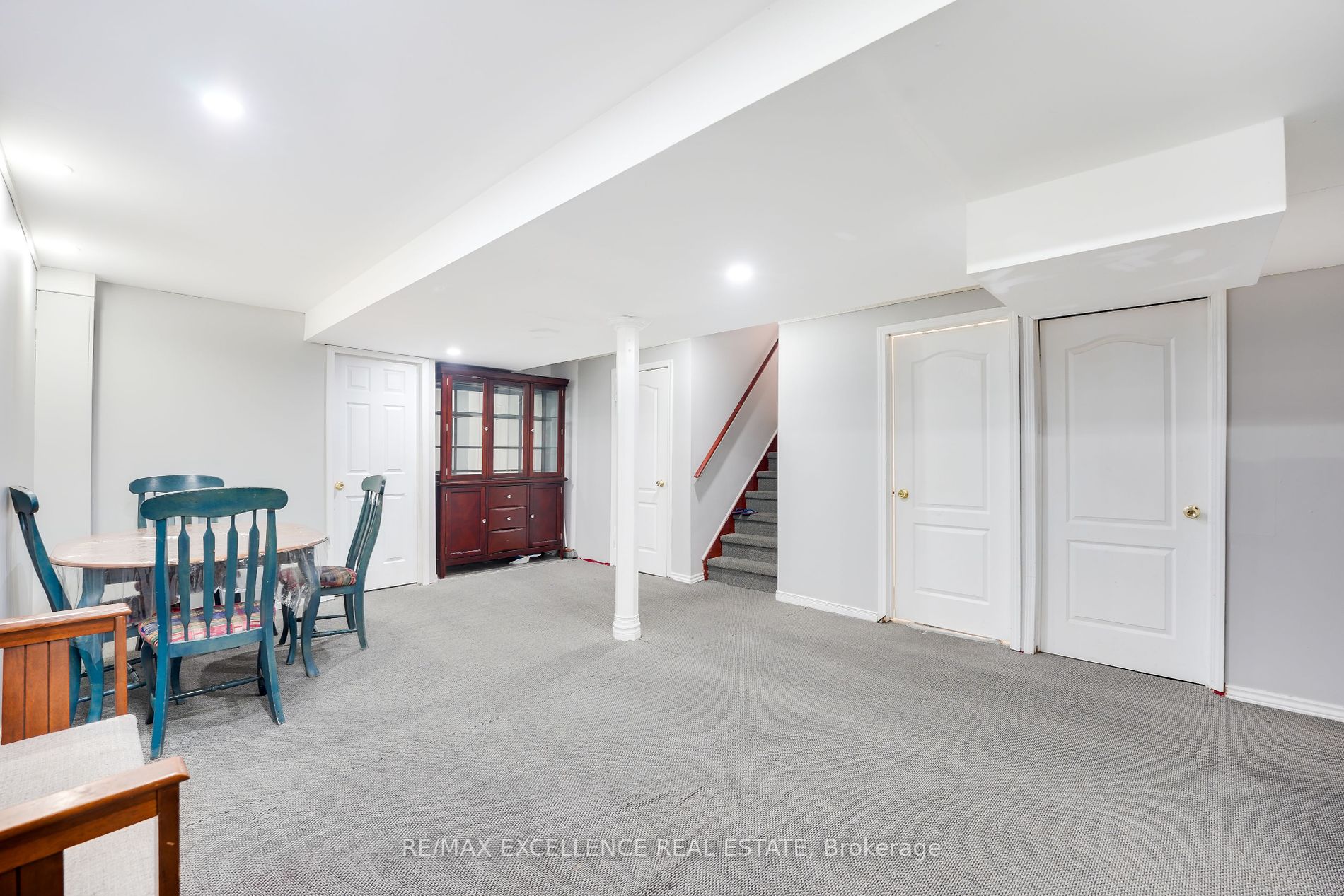 41 Fallstar Cres