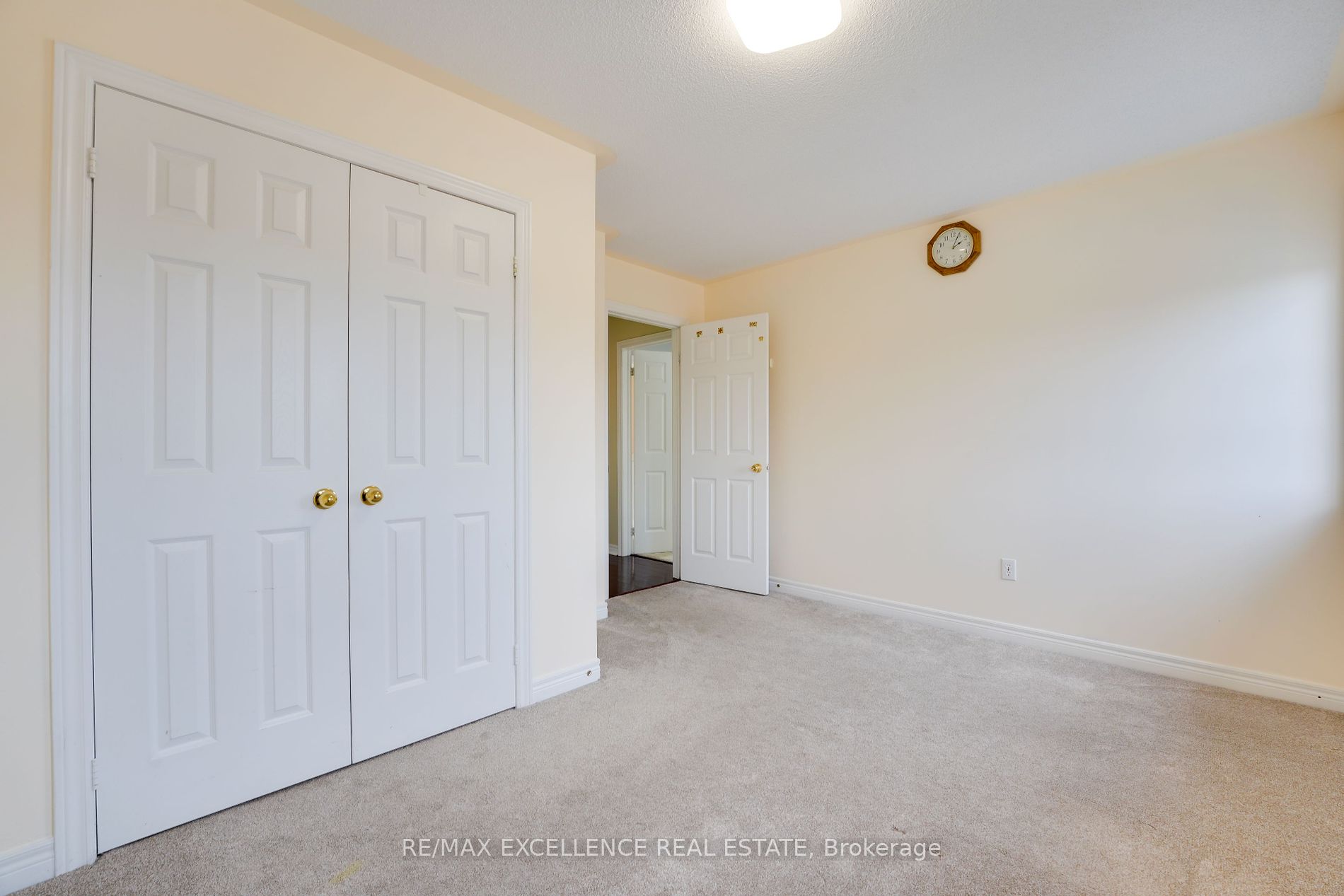 41 Fallstar Cres