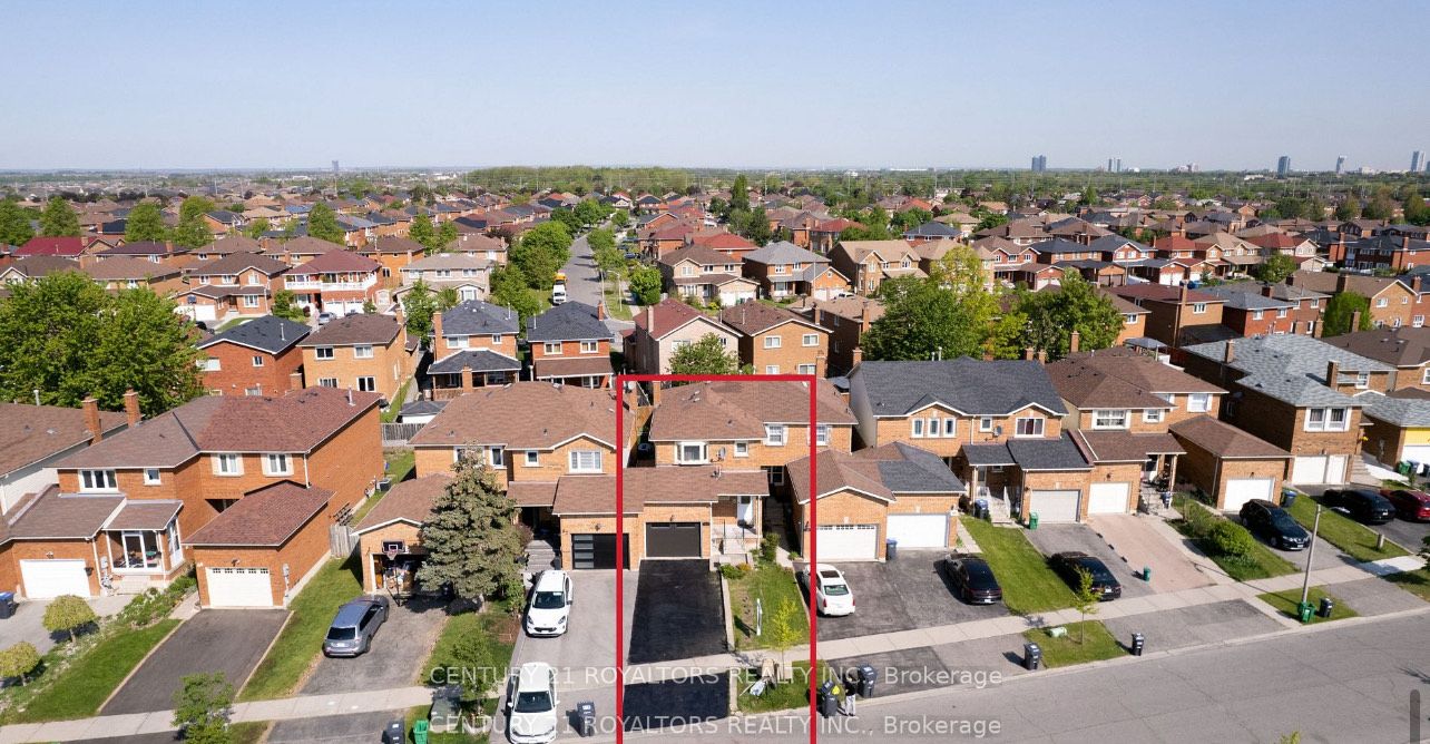 60 Dutch Cres